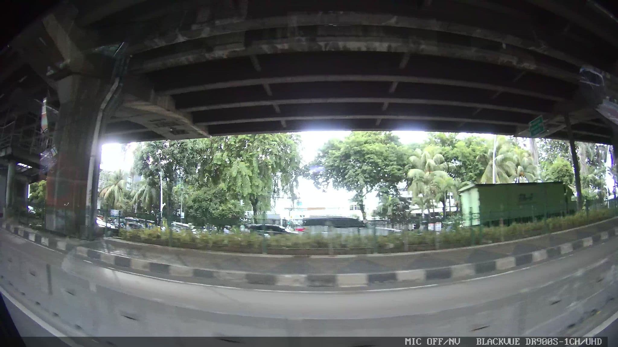 Street view near holl Golden CR, Jakarta — © Kaart---RIGHT (CC BY-SA · Mapillary)
