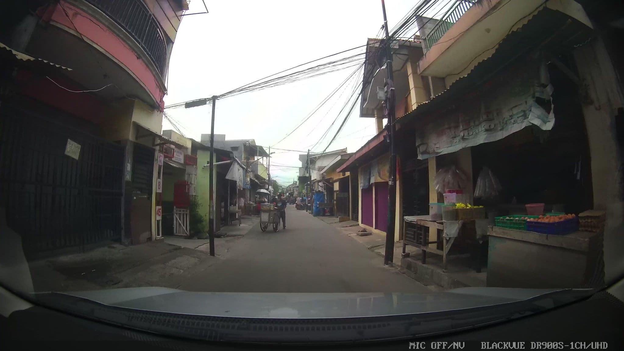 Street view near Dreamland (mimpi ku), Utan — © Kaart---FRONT (CC BY-SA · Mapillary)
