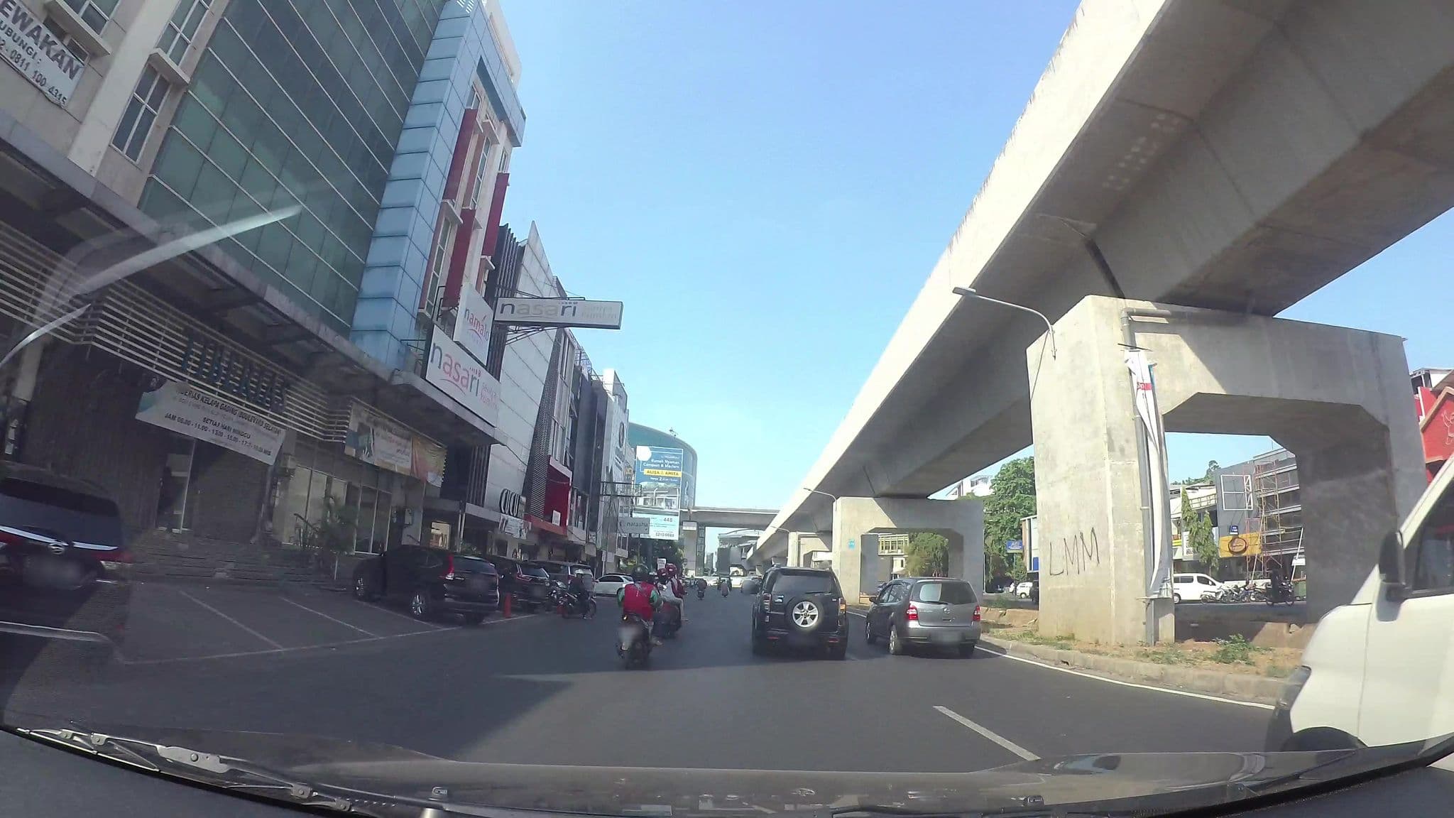 Street view near Diamond Ballroom SWISS-BELLIN HOTEL MAKASSAR, Utan — © kaart_3 (CC BY-SA · Mapillary)