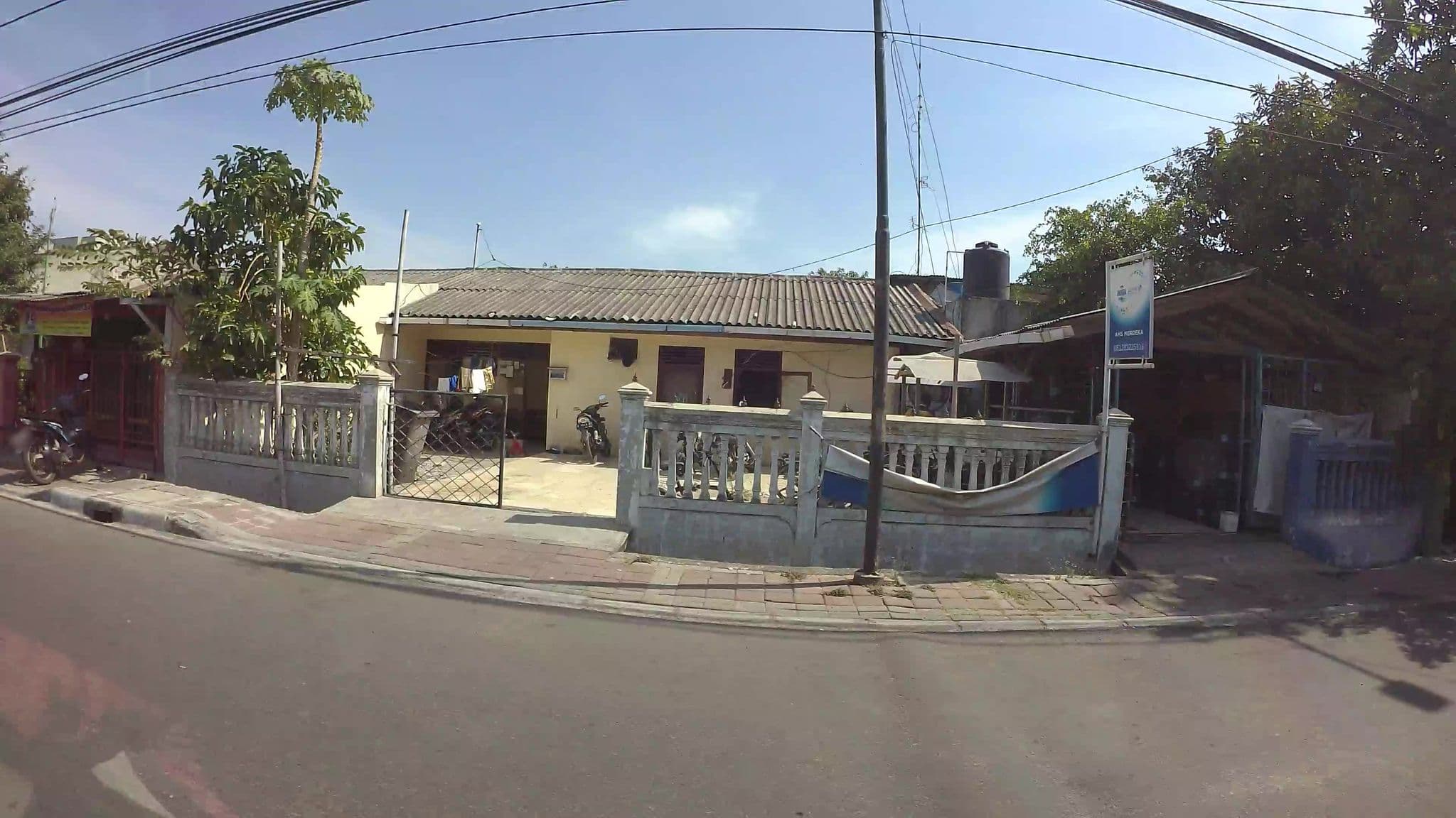 Street view near Bantal Gulingku, Utan — © kaart_3 (CC BY-SA · Mapillary)