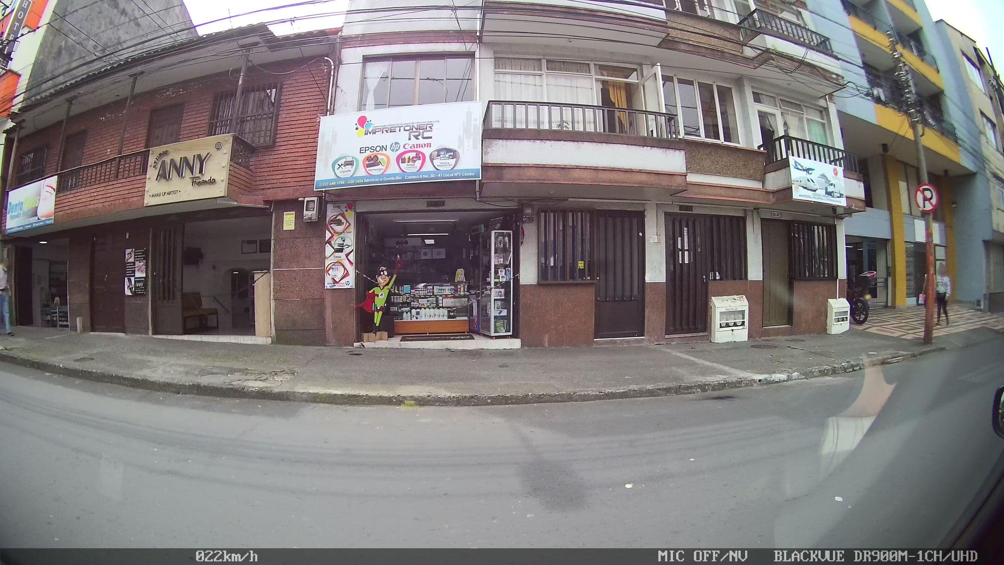 Street view near Hotel Los Tunjos, Pereira — © kaart_2 (CC BY-SA · Mapillary)