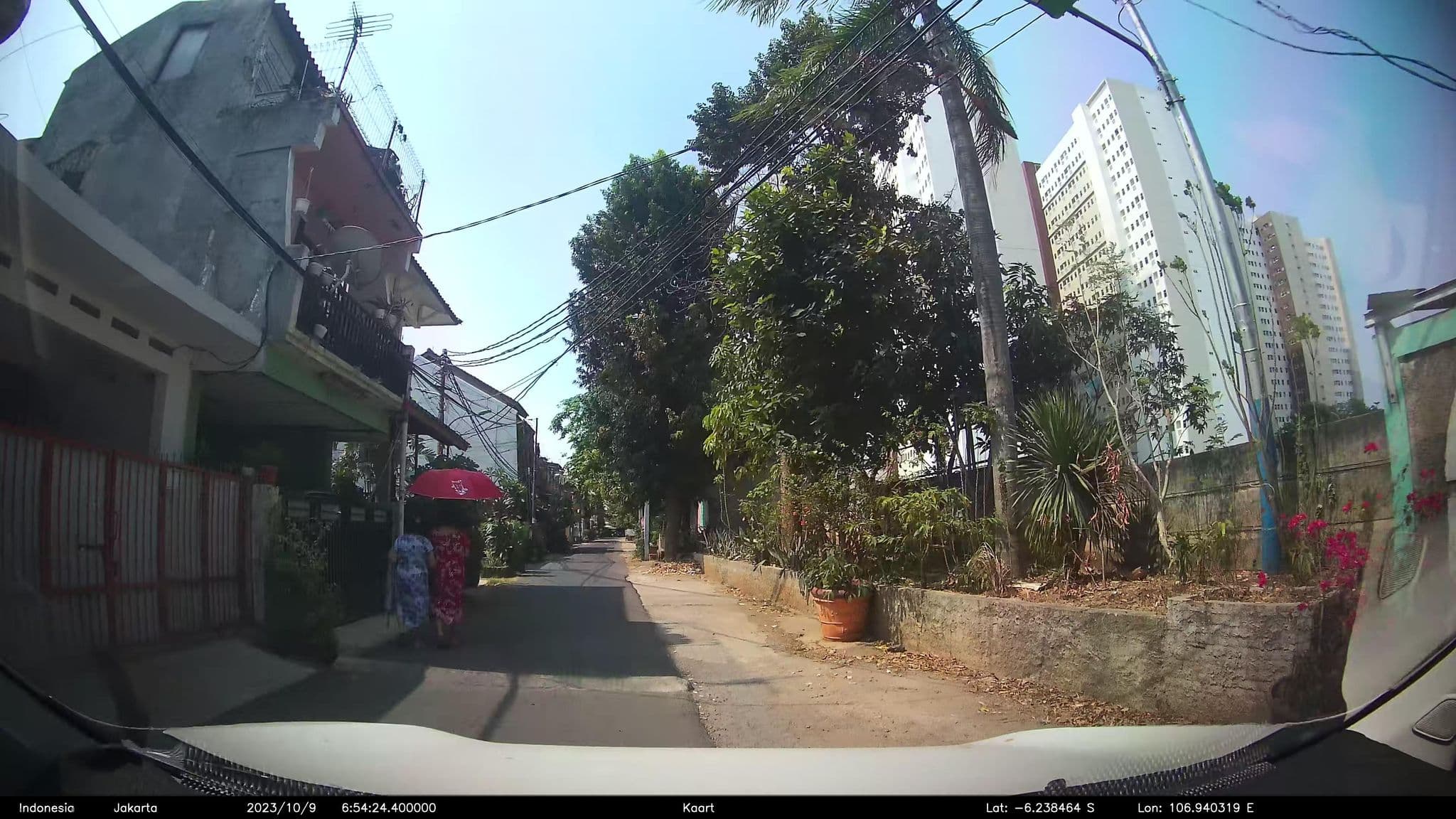 Street view near BBerlian hotel, Bekasi — © kaart_2 (CC BY-SA · Mapillary)