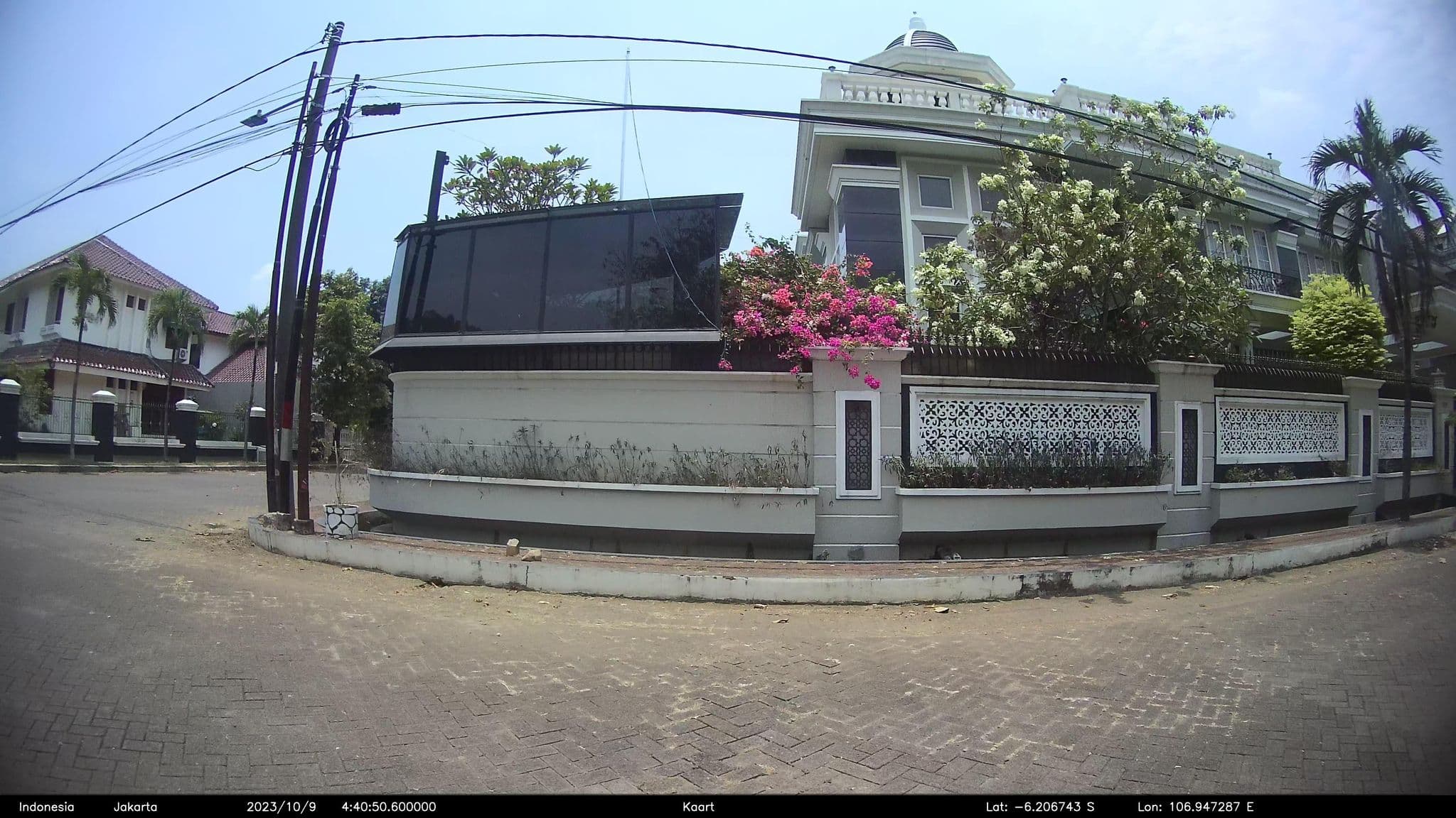 Street view near Hotel Santika Cirebon, Utan — © kaart_2 (CC BY-SA · Mapillary)
