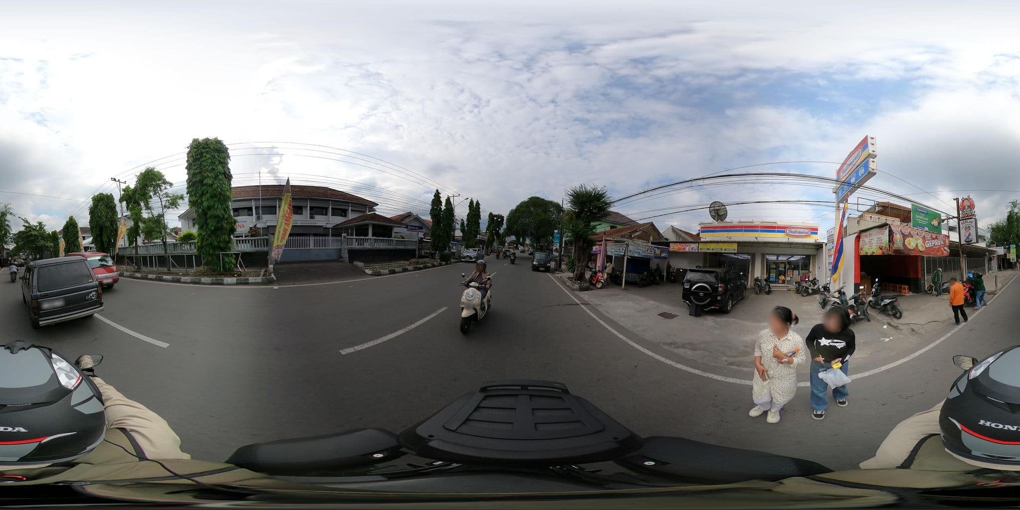 Street view near Hotel papandayan,MG table top 2013, Garut — © Kaart_Local (CC BY-SA · Mapillary)