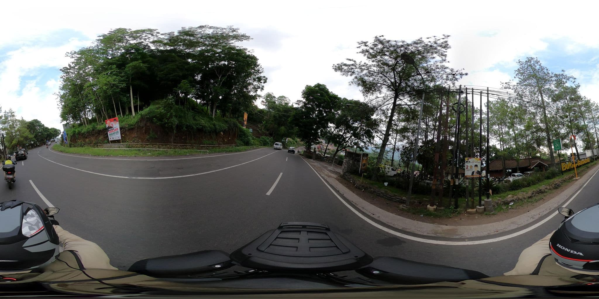 Street view near Bukit Alamanda Resort & Resto, Garut — © Kaart_Local (CC BY-SA · Mapillary)