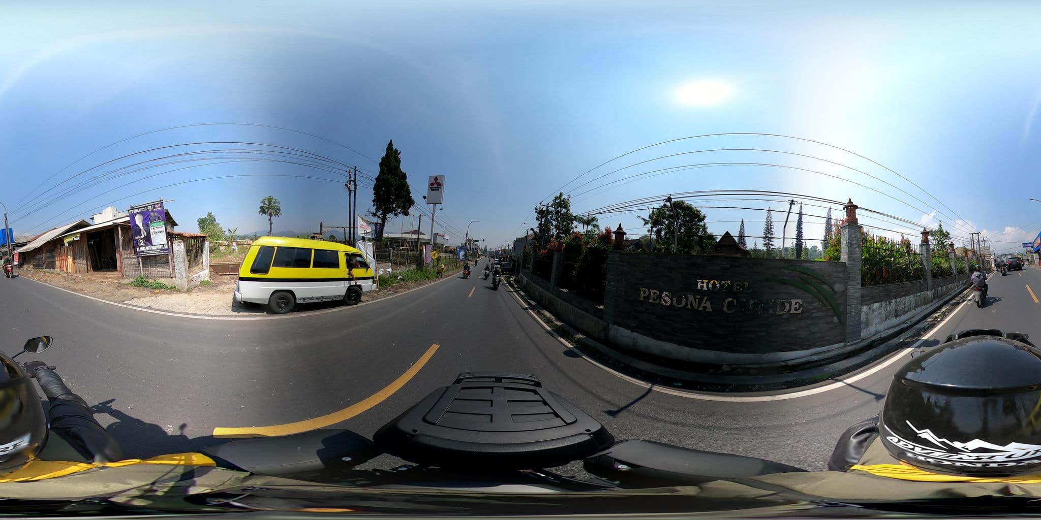 Street view near Hotel Pesona Ciwidey, Leuwiliang — © Kaart_Local (CC BY-SA · Mapillary)
