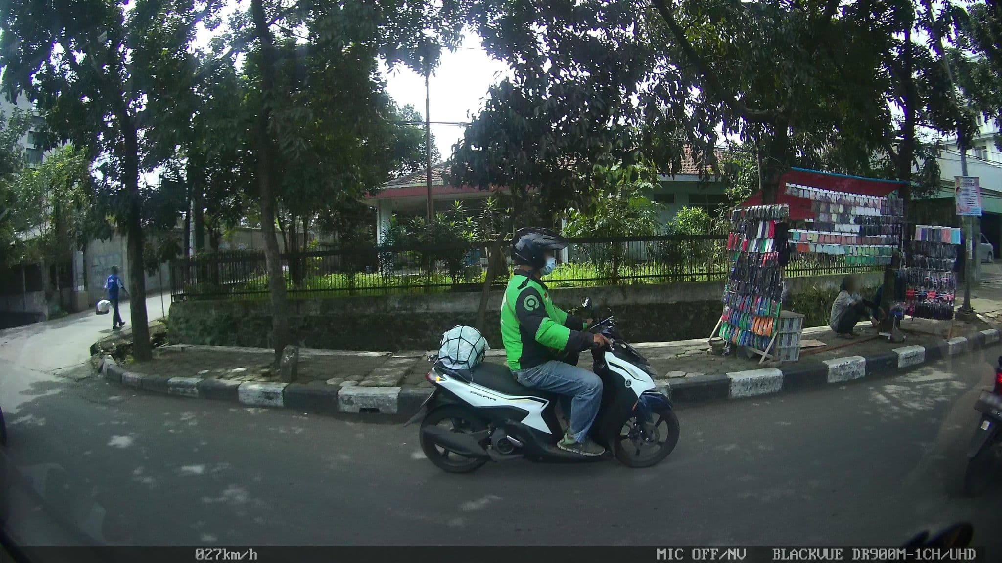 Street view near Hotel Endah Parahyangan, Bandung — © kaart_2 (CC BY-SA · Mapillary)