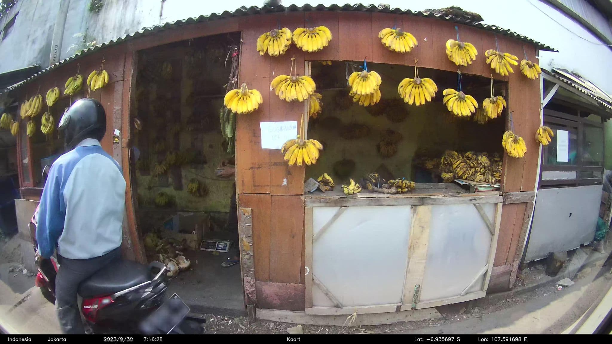 Street view near Hotel wisma delima, Bandung — © kaart_2 (CC BY-SA · Mapillary)
