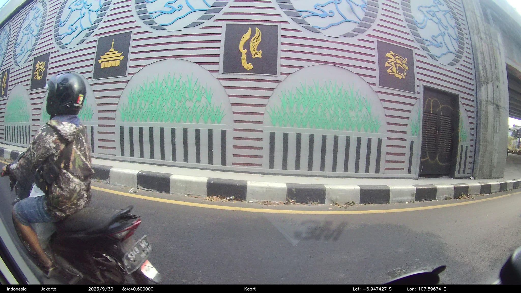 Street view near hotel 4season, Bandung — © kaart_2 (CC BY-SA · Mapillary)
