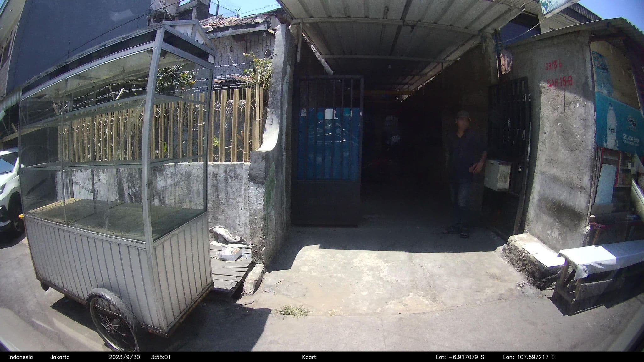Street view near Homing Entertainment, Bandung — © kaart_2 (CC BY-SA · Mapillary)