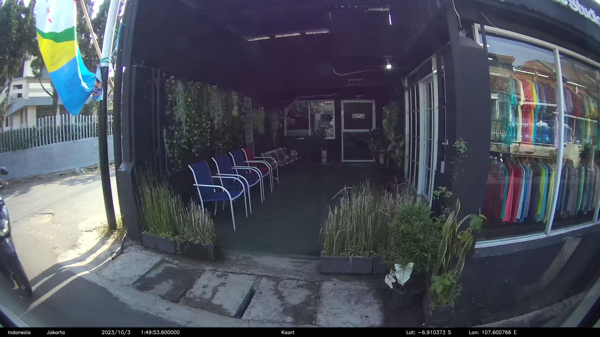 Street view near Scarlet Hotel, Bandung — © kaart5 (CC BY-SA · Mapillary)