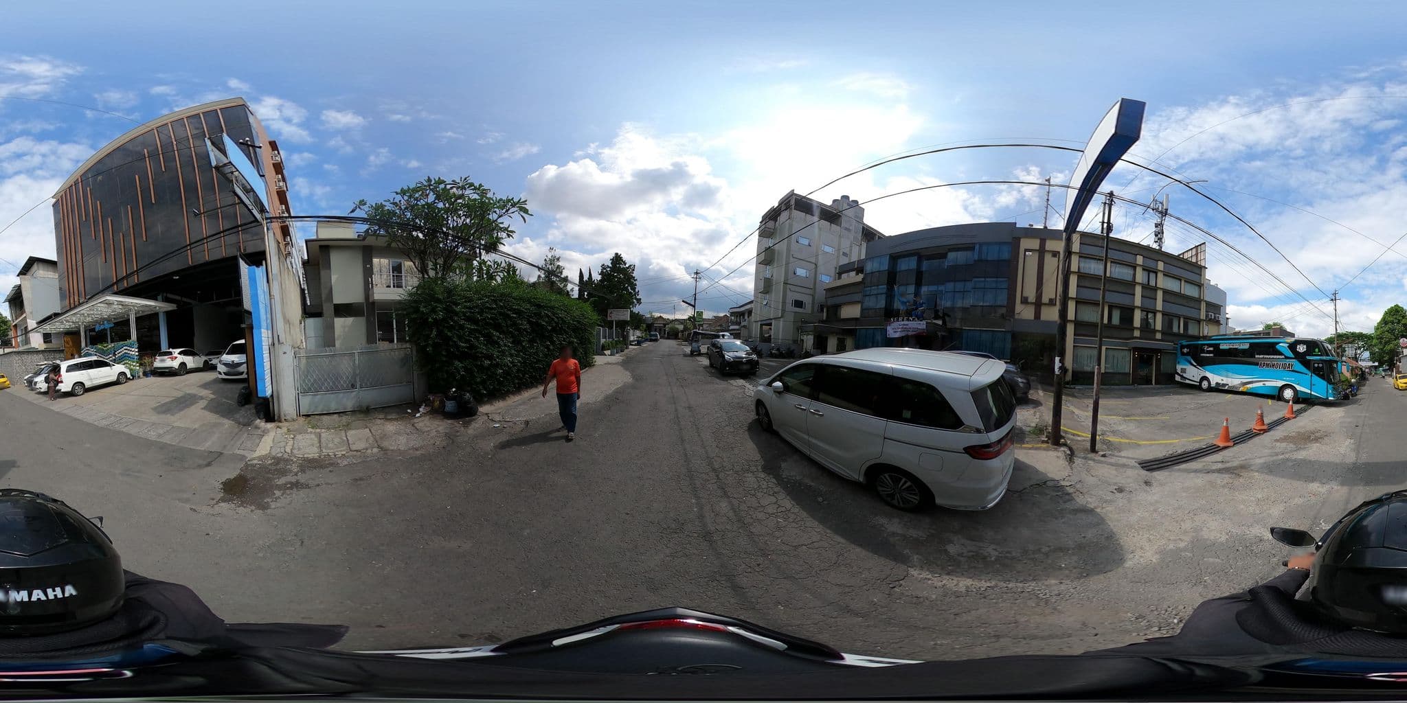 Street view near Bali World Hotel, Bandung — © Kaart_Local (CC BY-SA · Mapillary)