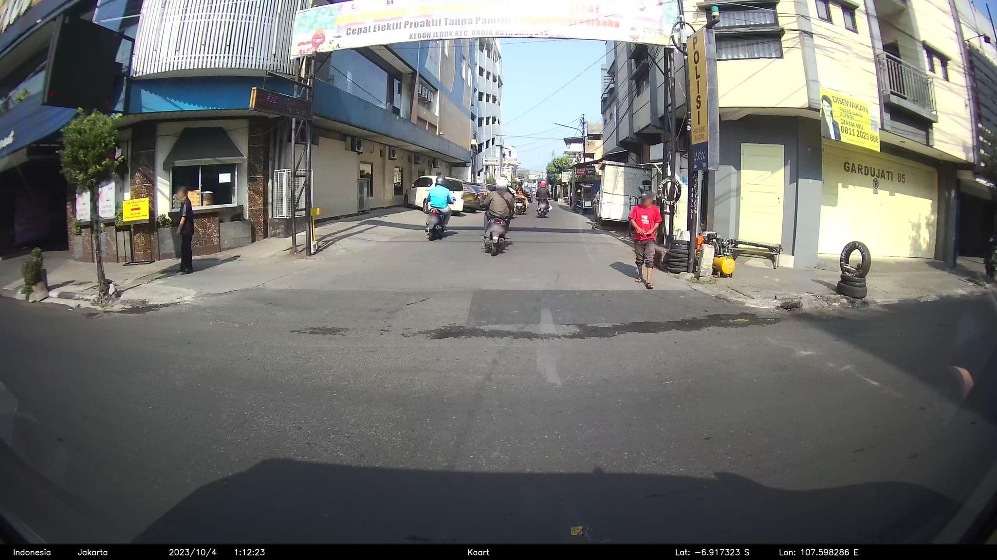 Street view near Hotel Palem, Bandung — © kaart_2 (CC BY-SA · Mapillary)