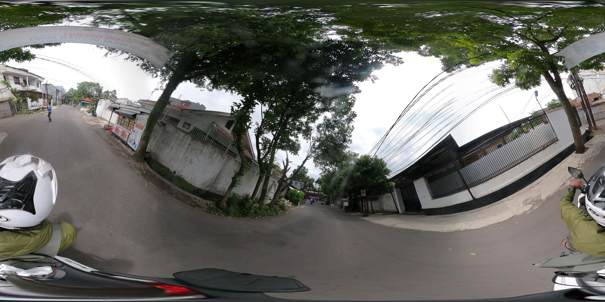 Street view near Achino Hotel, Bandung — © Kaart_Local (CC BY-SA · Mapillary)