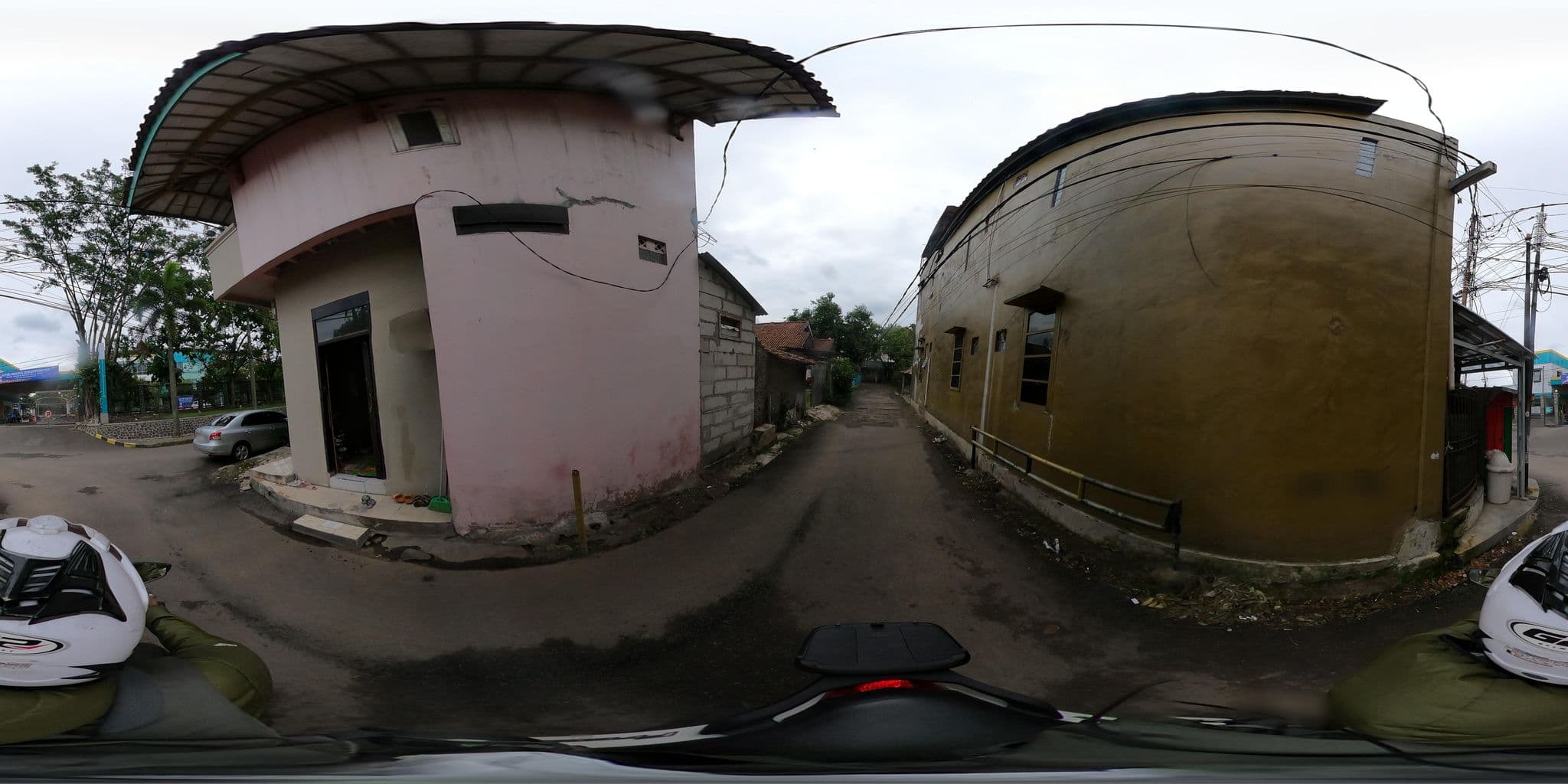 Street view near Bintang Guest House, Bandung — © Kaart_Local (CC BY-SA · Mapillary)