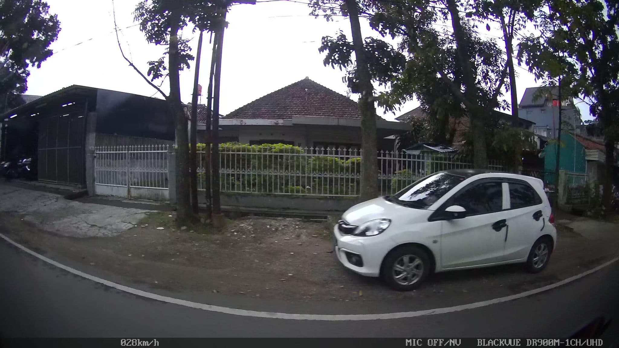 Street view near Al Hikmah Hostel, Bandung — © kaart_2 (CC BY-SA · Mapillary)
