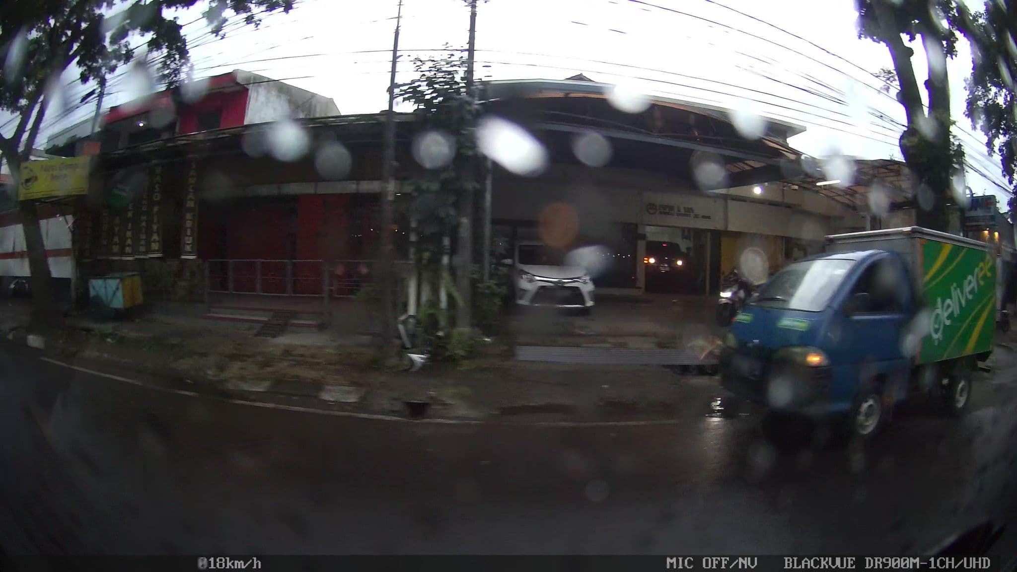 Street view near Hotel karapitan, Bandung — © kaart_2 (CC BY-SA · Mapillary)