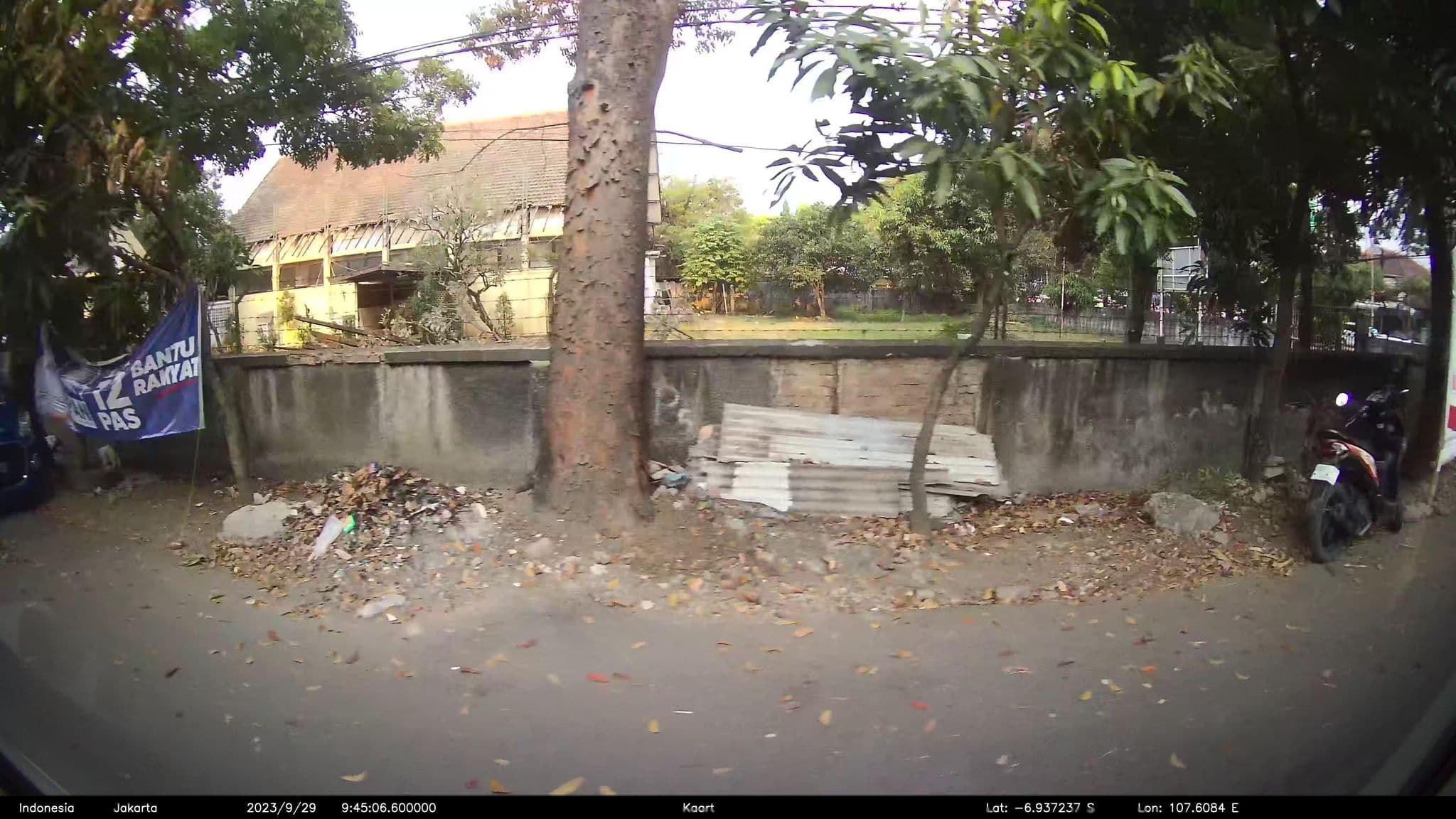 Street view near Achino Hotel Bandung, Bandung — © kaart_2 (CC BY-SA · Mapillary)