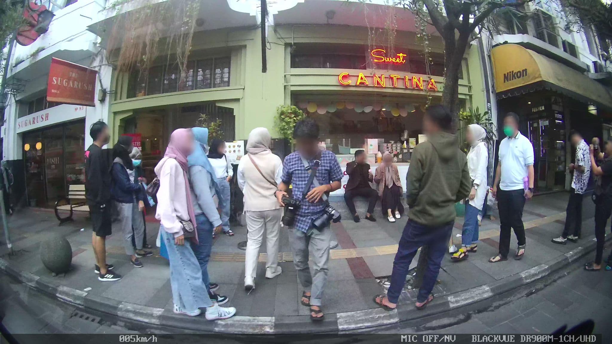 Street view near Tapodhana Room, Bandung — © kaart_2 (CC BY-SA · Mapillary)
