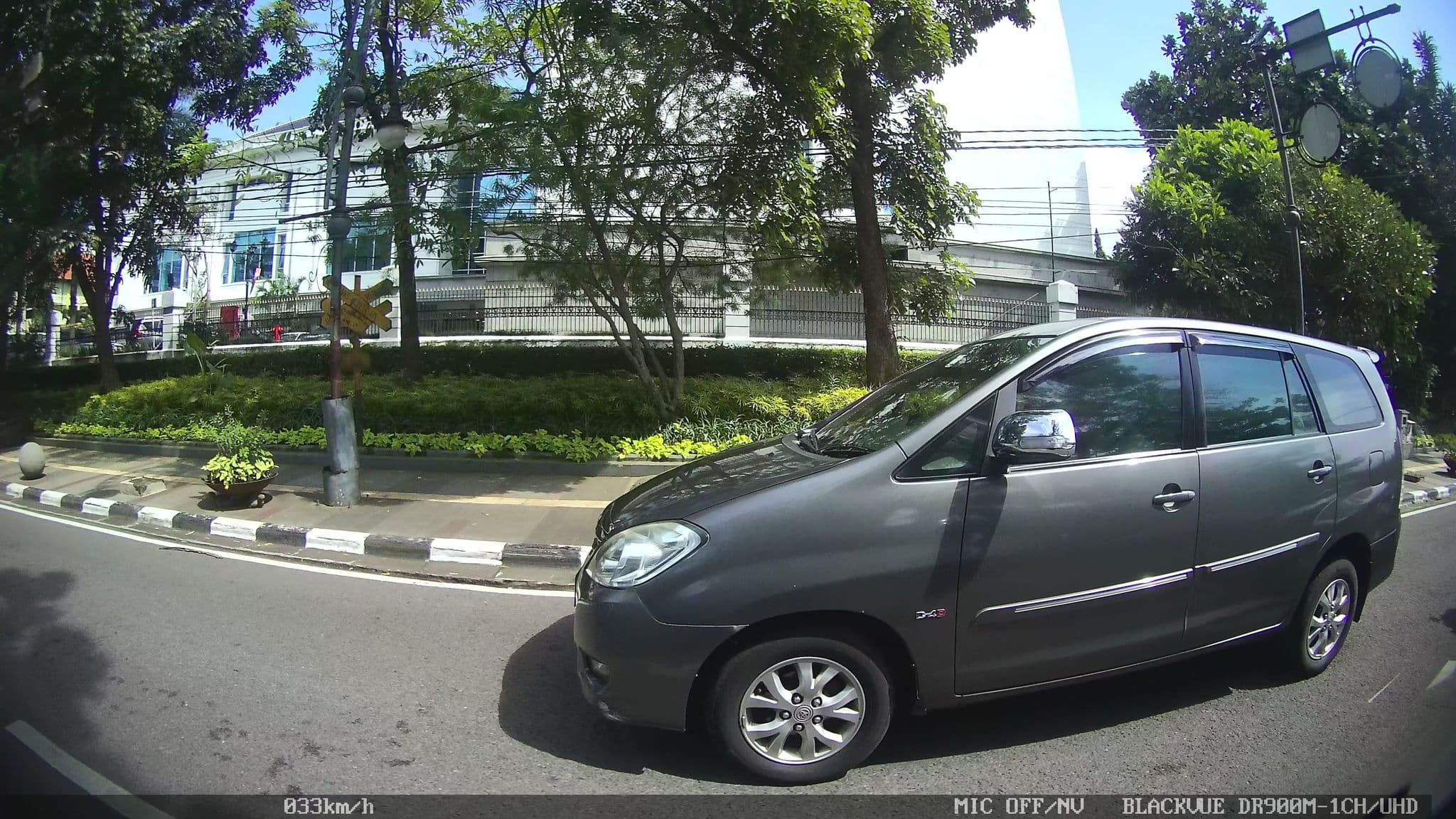 Street view near Wisma angini, Bandung — © kaart_2 (CC BY-SA · Mapillary)