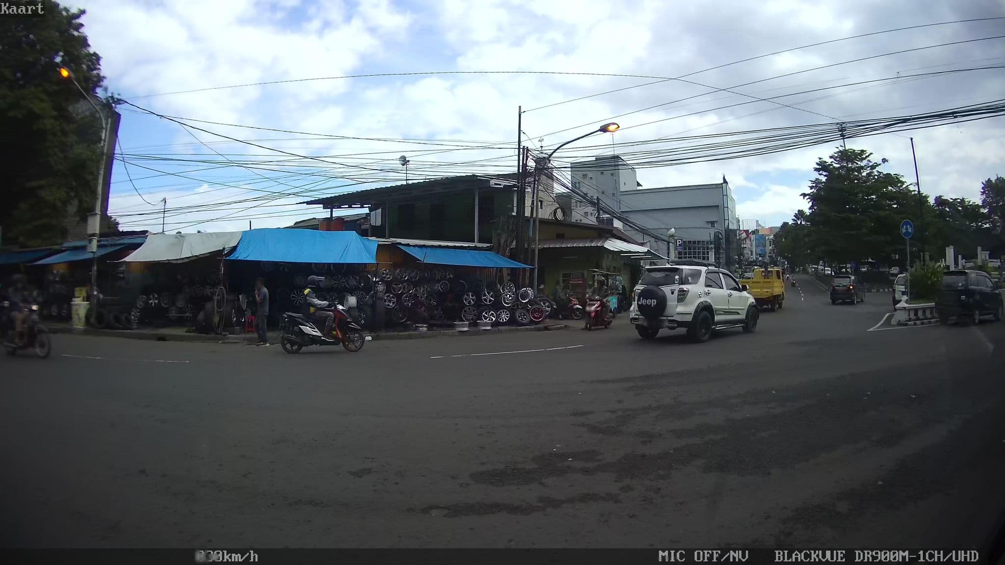 Street view near Kedaton Hotel Bandung, Bandung — © kaart_2 (CC BY-SA · Mapillary)