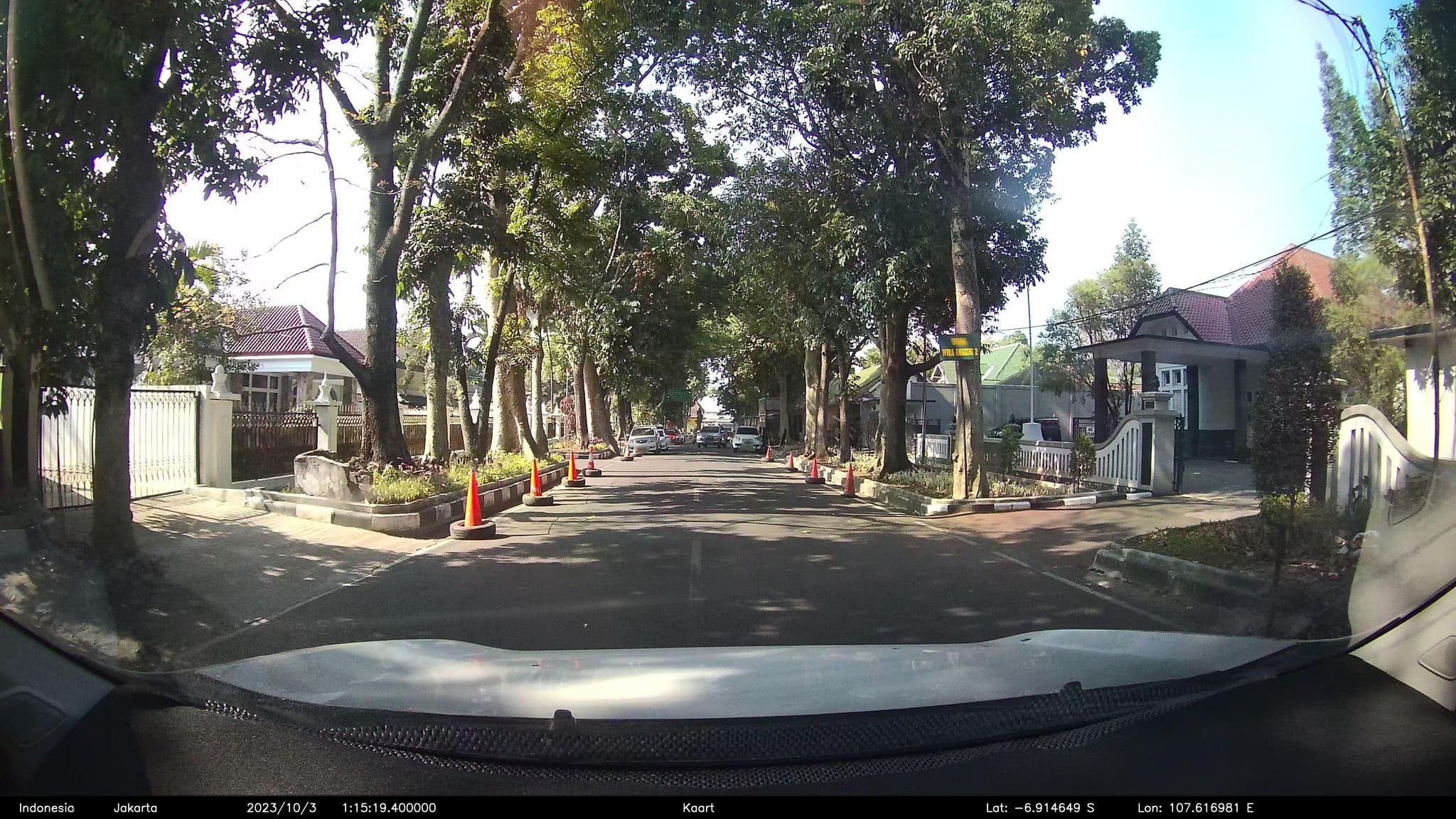 Street view near Wisma Wira Anggini 2, Bandung — © kaart5 (CC BY-SA · Mapillary)