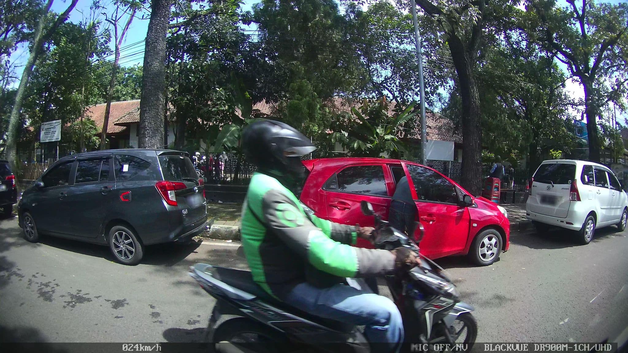 Street view near Ethnic hotel, Bandung — © kaart_2 (CC BY-SA · Mapillary)