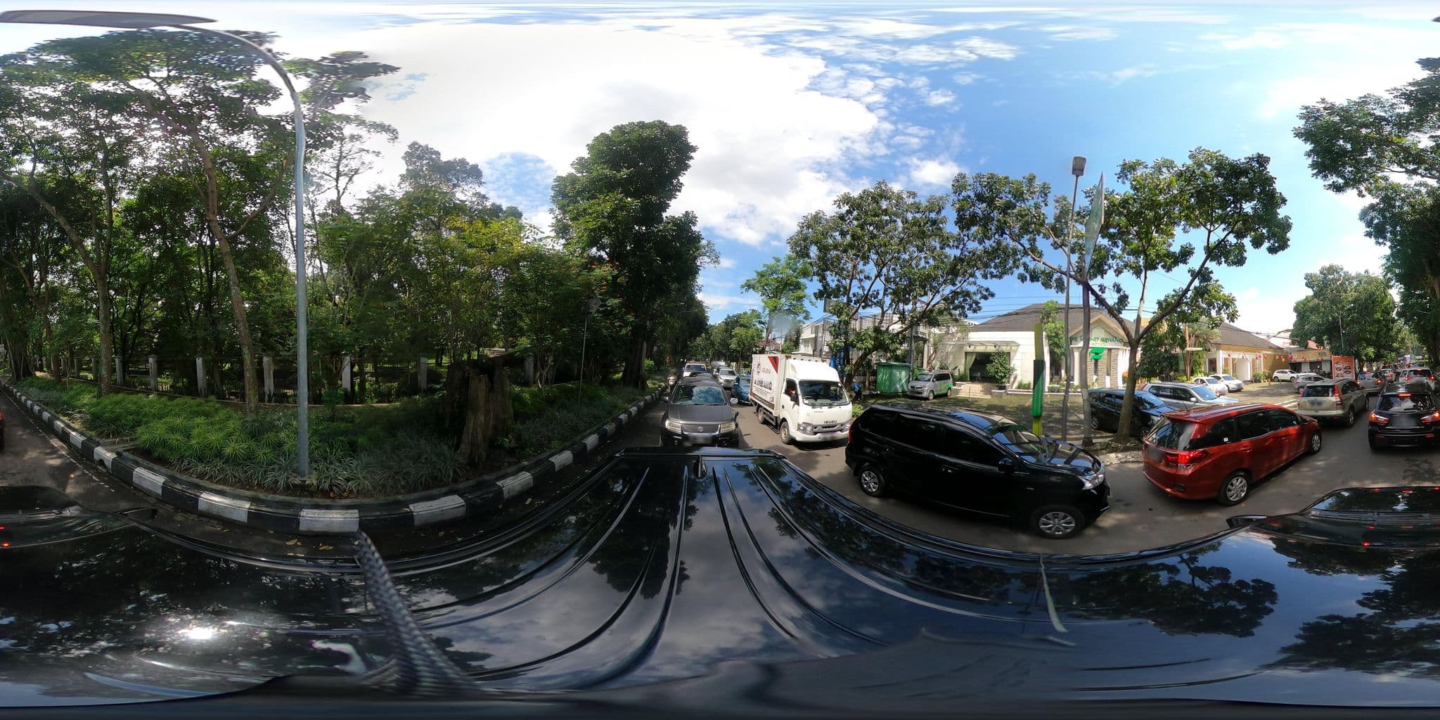 Street view near Hotel Anggrek (Gandasari), Bandung — © kaart_360 (CC BY-SA · Mapillary)