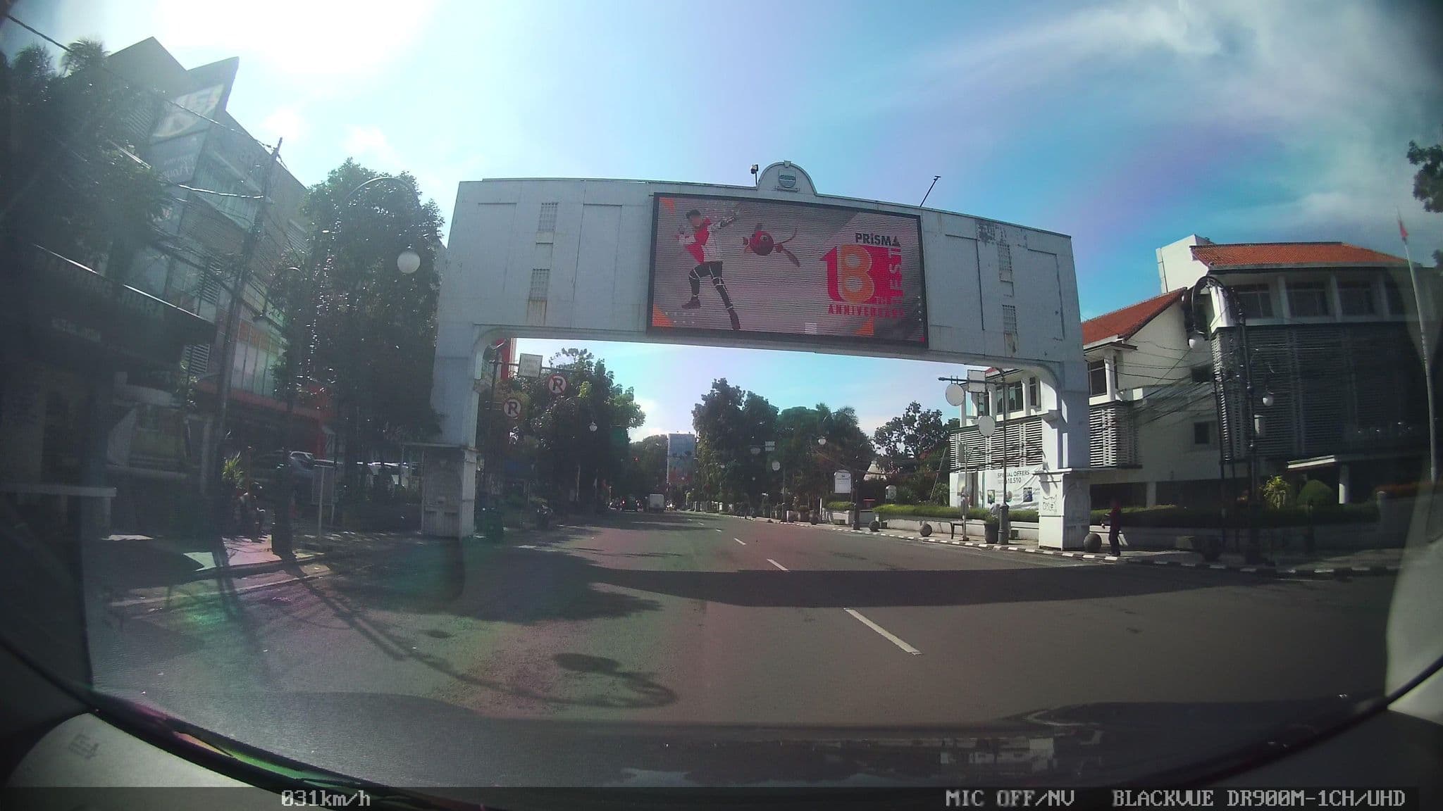 Street view near Hotel Anggrek, Bandung — © kaart5 (CC BY-SA · Mapillary)