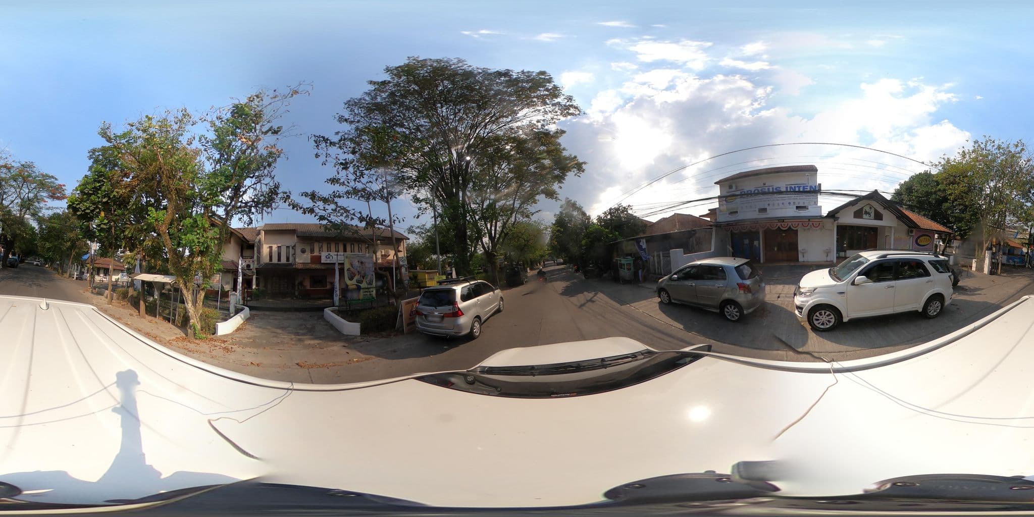Street view near WISMA GRAGE BANDUNG, Bandung — © kaart5 (CC BY-SA · Mapillary)
