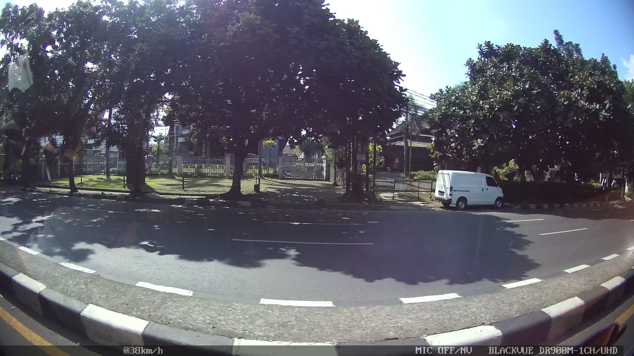 Street view near Hotel Bumi Asih Jaya, Bandung — © kaart_2 (CC BY-SA · Mapillary)