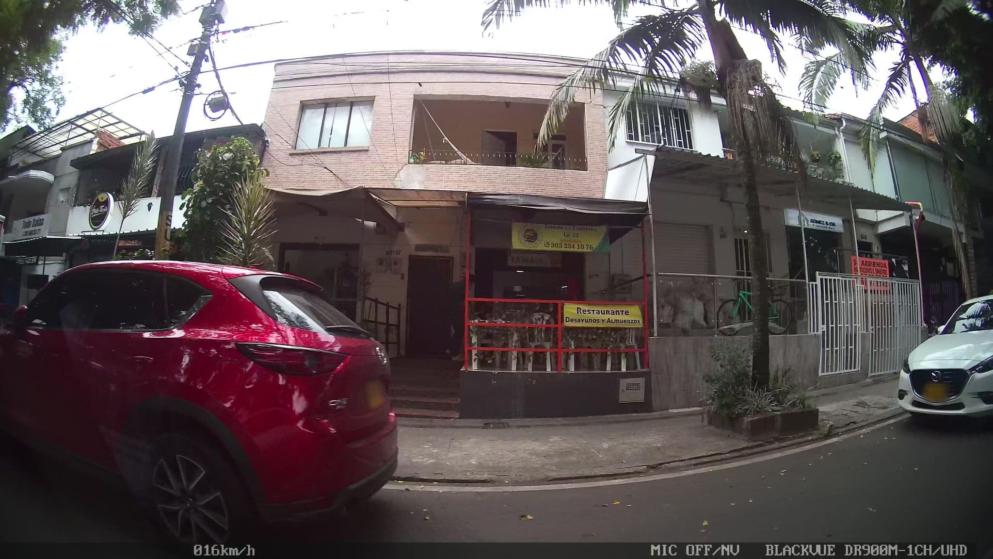Street view near Casa Roberto Escobar Gaviria, Medellín