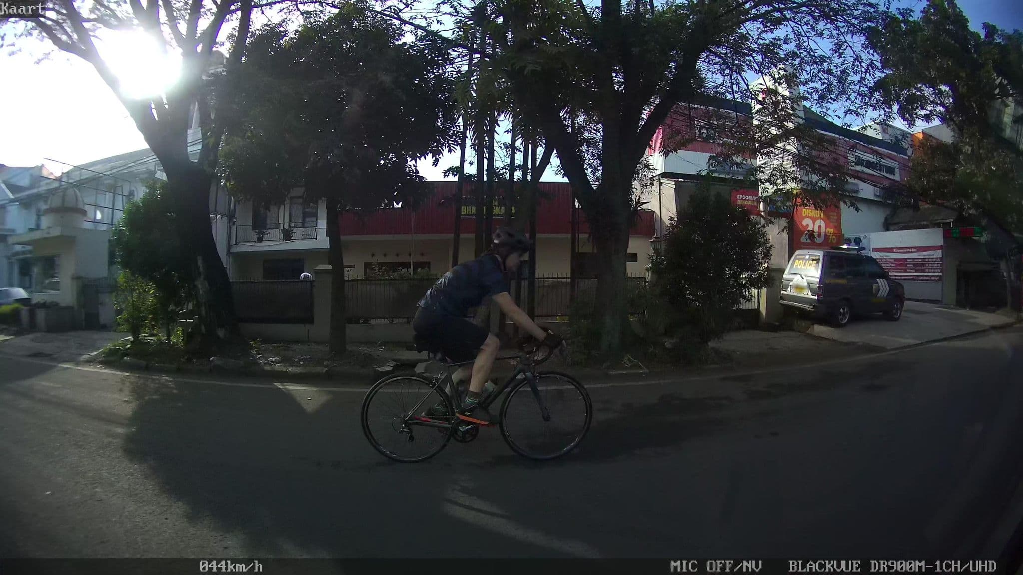 Street view near Hotel Nusa Indah, Bandung — © kaart_2 (CC BY-SA · Mapillary)