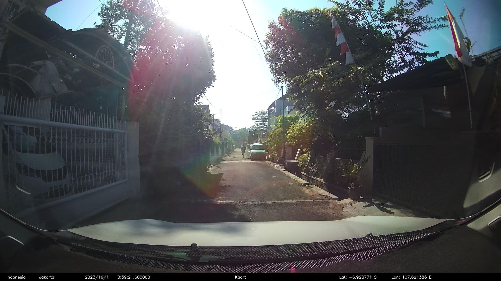 Street view near wisma nunini, Bandung — © kaart5 (CC BY-SA · Mapillary)