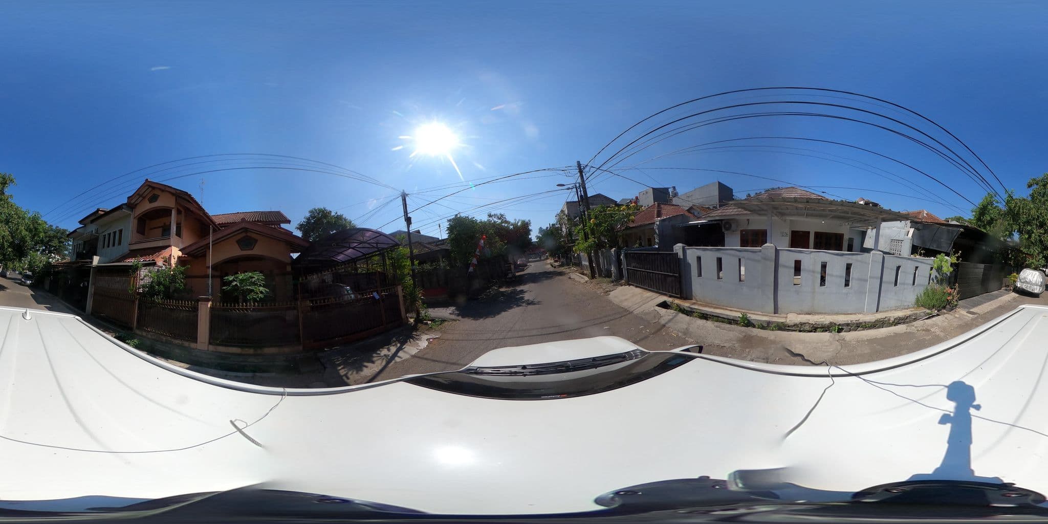 Street view near Montamery Hotel, Bandung — © kaart5 (CC BY-SA · Mapillary)