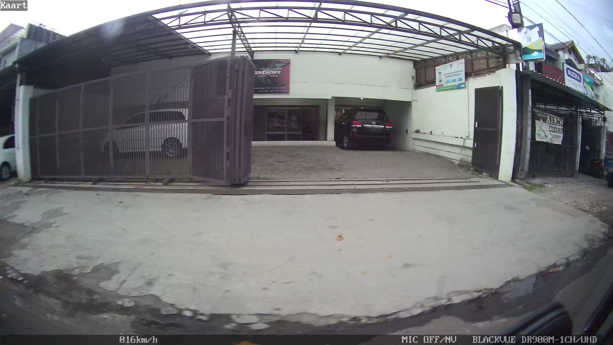 Street view near Boulevard Hotel, Bandung — © kaart_2 (CC BY-SA · Mapillary)