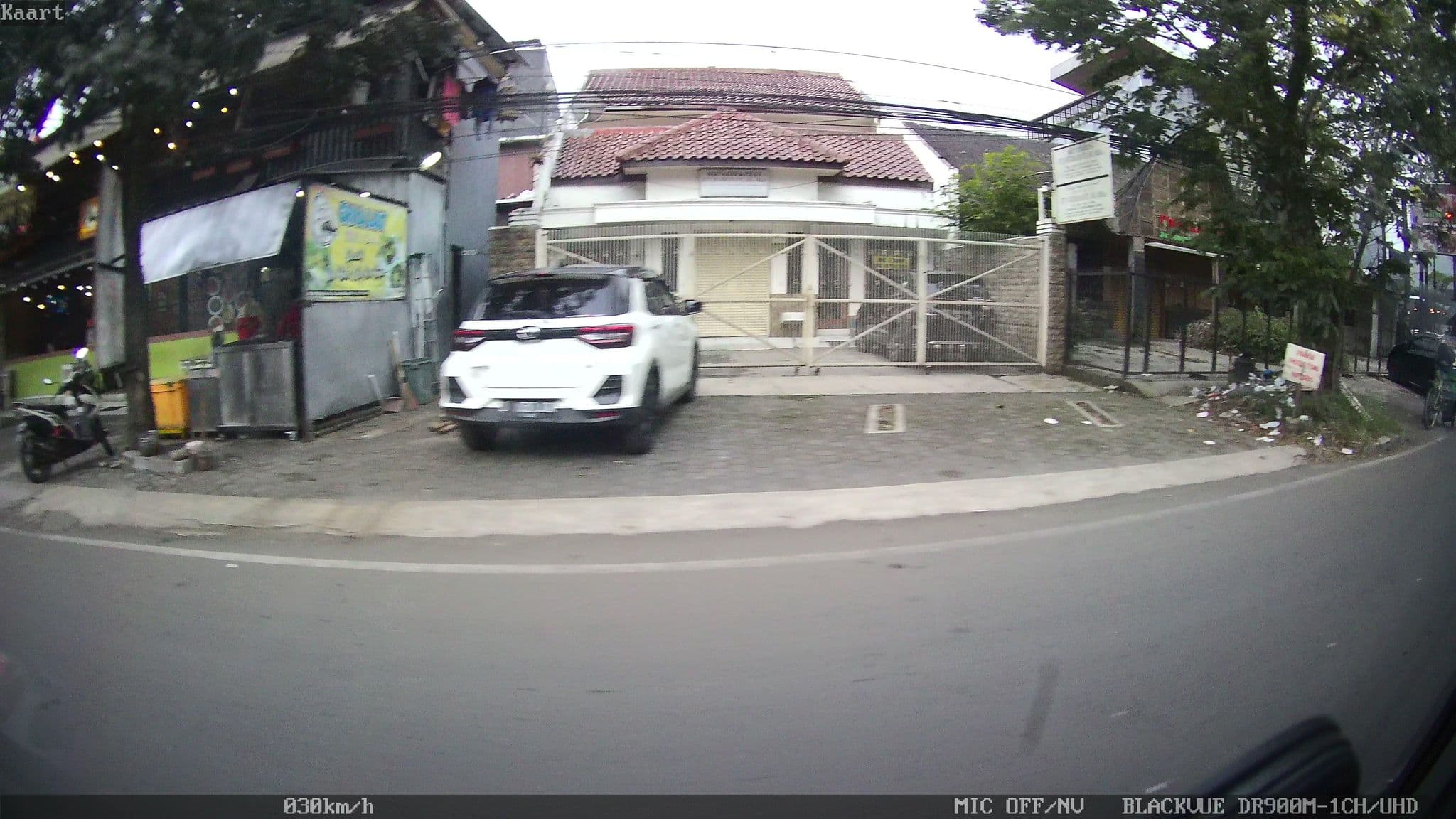 Street view near Hotel Horison Bandung (Lobby), Bandung — © kaart_2 (CC BY-SA · Mapillary)