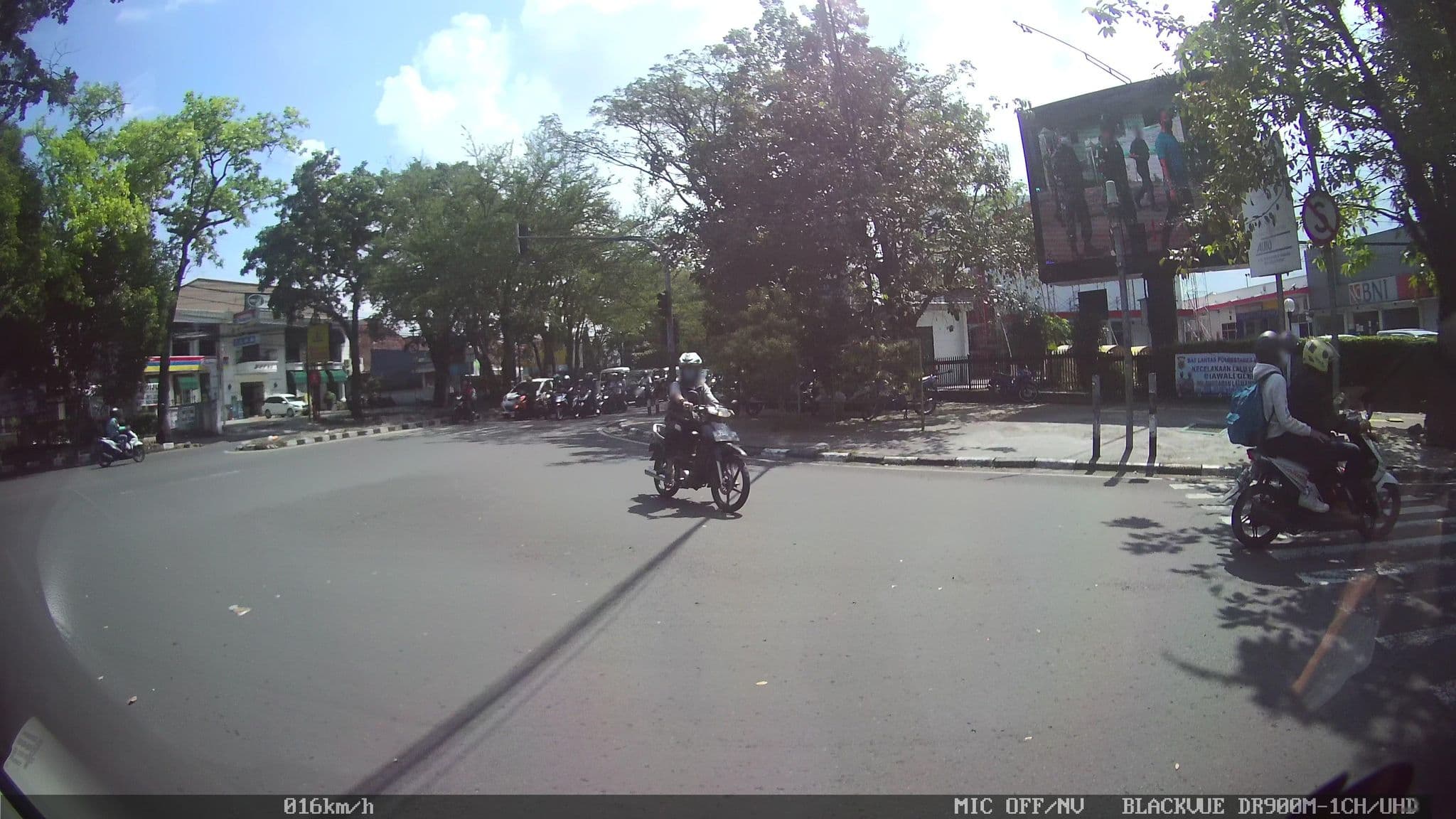 Street view near Rooftop, Bandung — © kaart_2 (CC BY-SA · Mapillary)