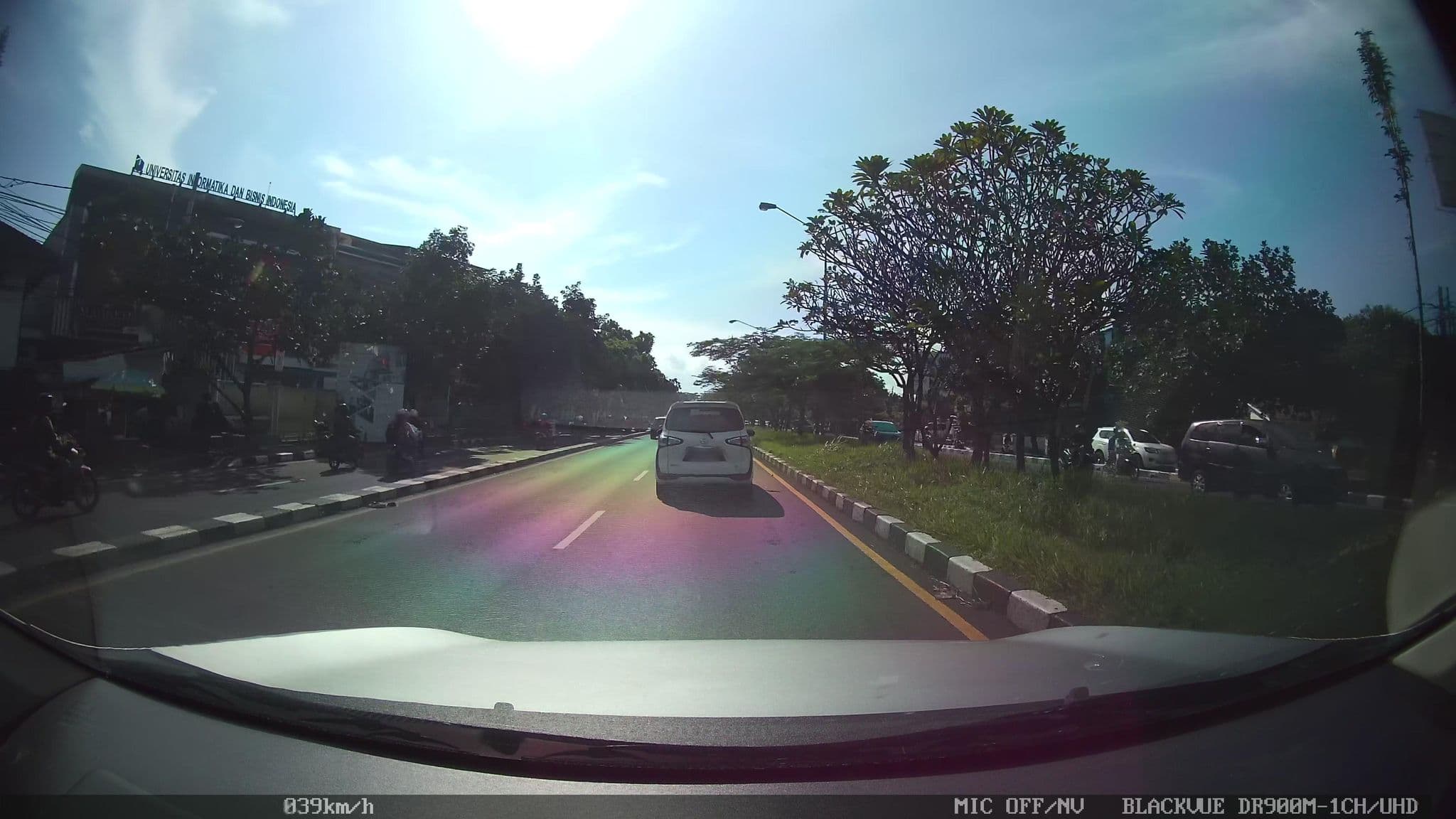 Street view near Shakti Hotel Bandung, Bandung — © kaart_2 (CC BY-SA · Mapillary)