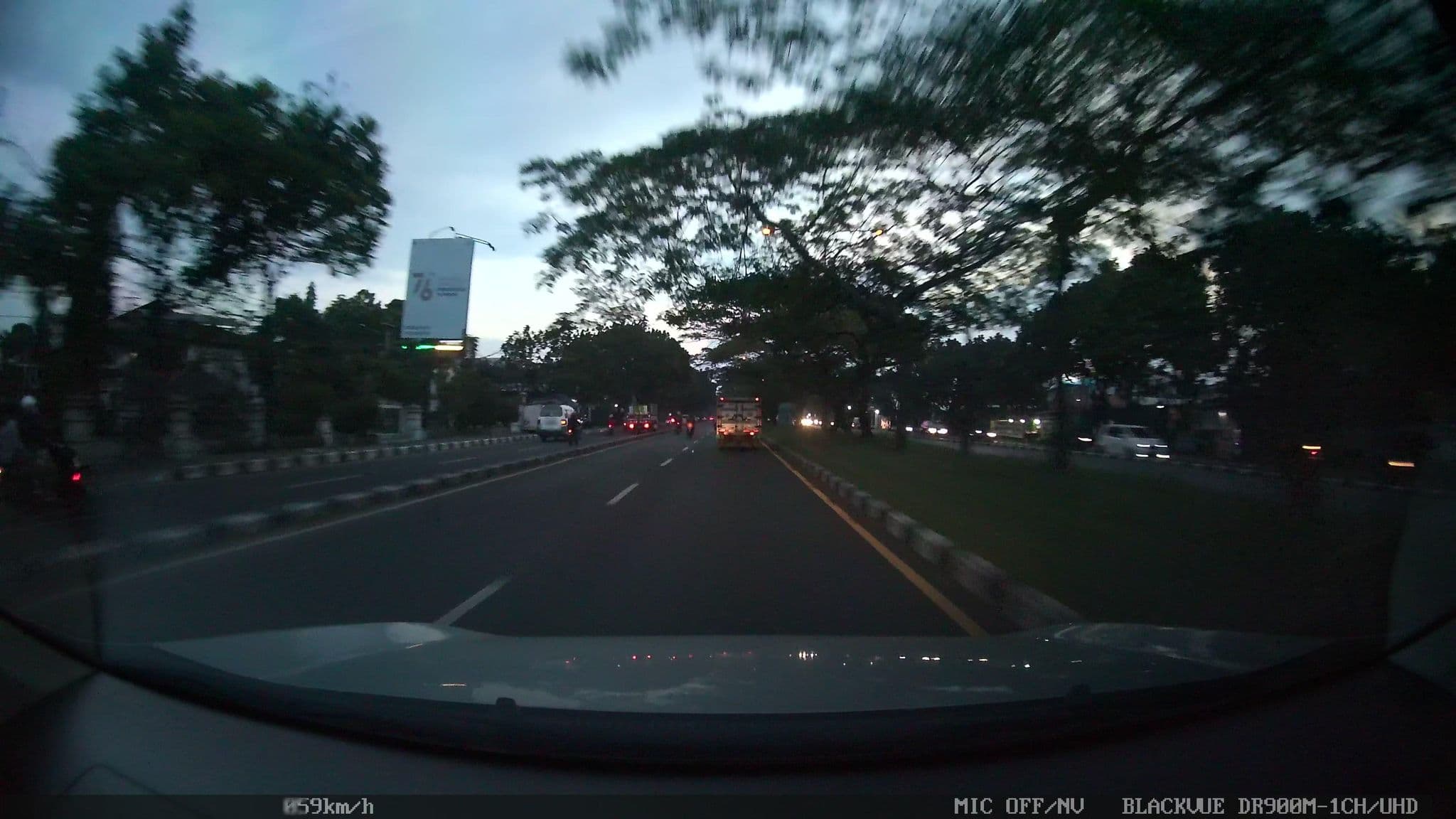 Street view near Hotel Metro, Bandung — © kaart_1 (CC BY-SA · Mapillary)