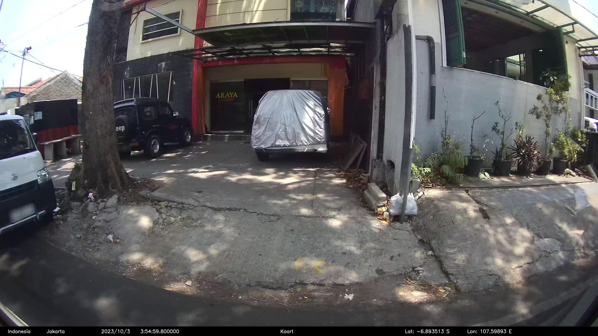 Street view near Hotel Nabell, Bandung — © kaart5 (CC BY-SA · Mapillary)