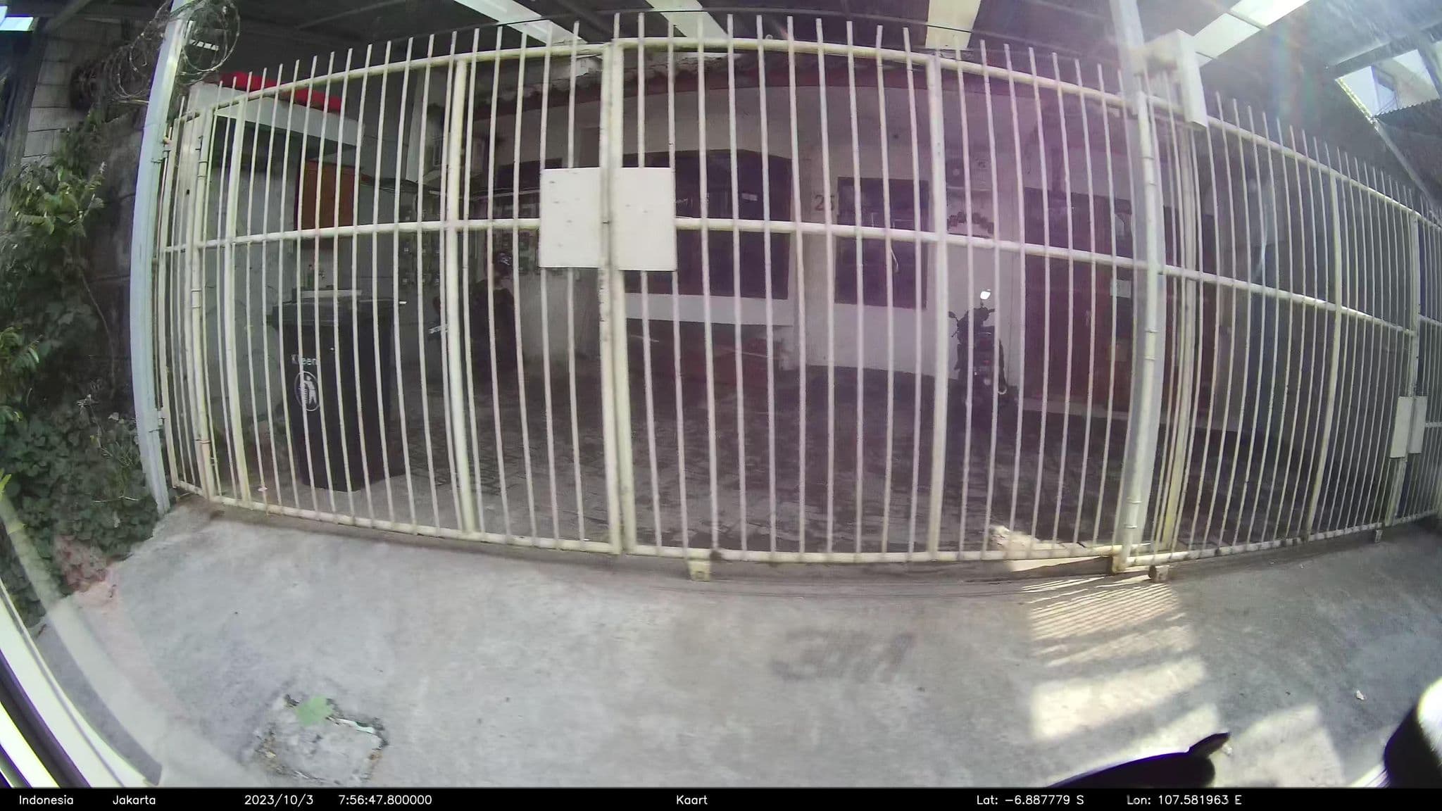 Street view near Room 103, Bandung — © kaart5 (CC BY-SA · Mapillary)