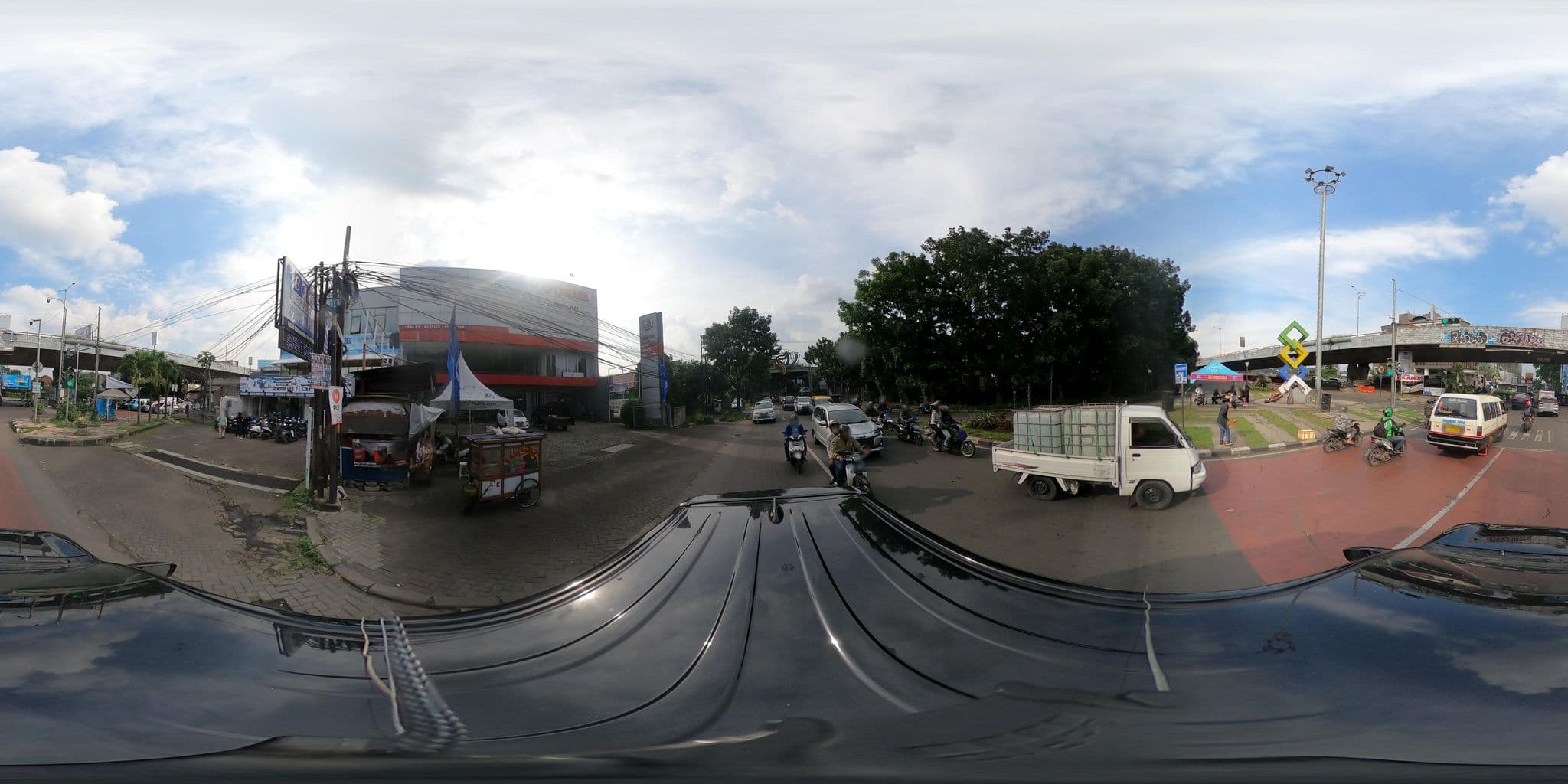Street view near Asrama Mahasiswa Gunung Kerinci, Bandung — © kaart_360 (CC BY-SA · Mapillary)