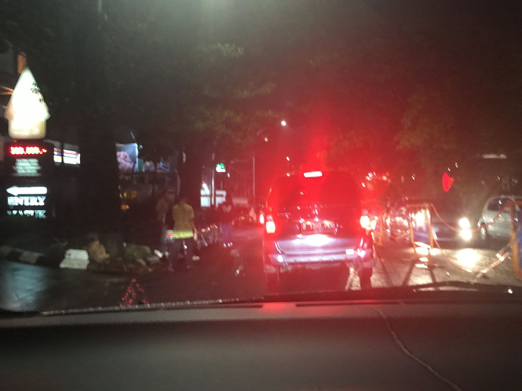Street view near de Java Hotel Pool Side Lt.6, Bandung — © tektonics (CC BY-SA · Mapillary)