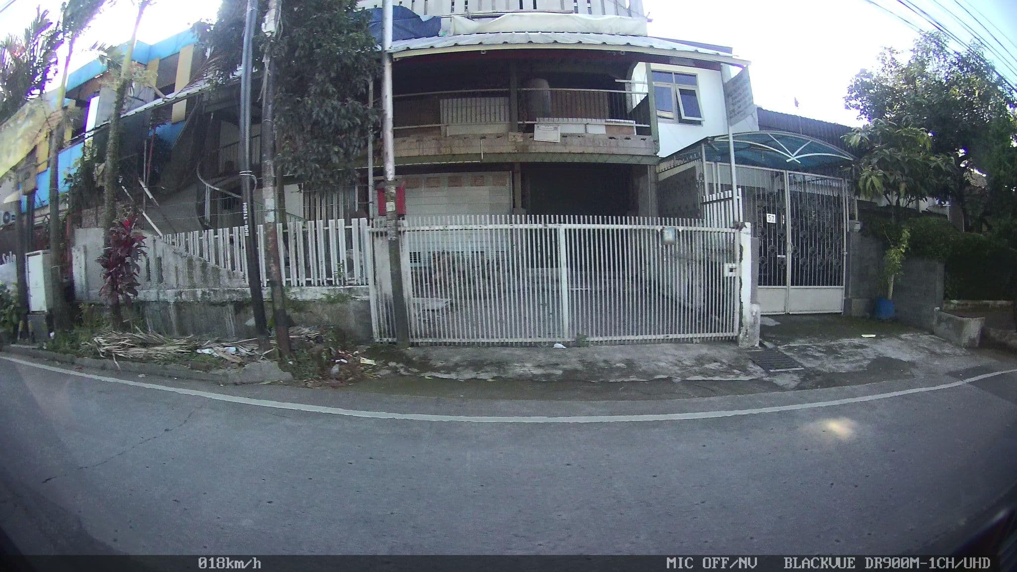 Street view near Hotel Wiena, Bandung — © kaart_2 (CC BY-SA · Mapillary)