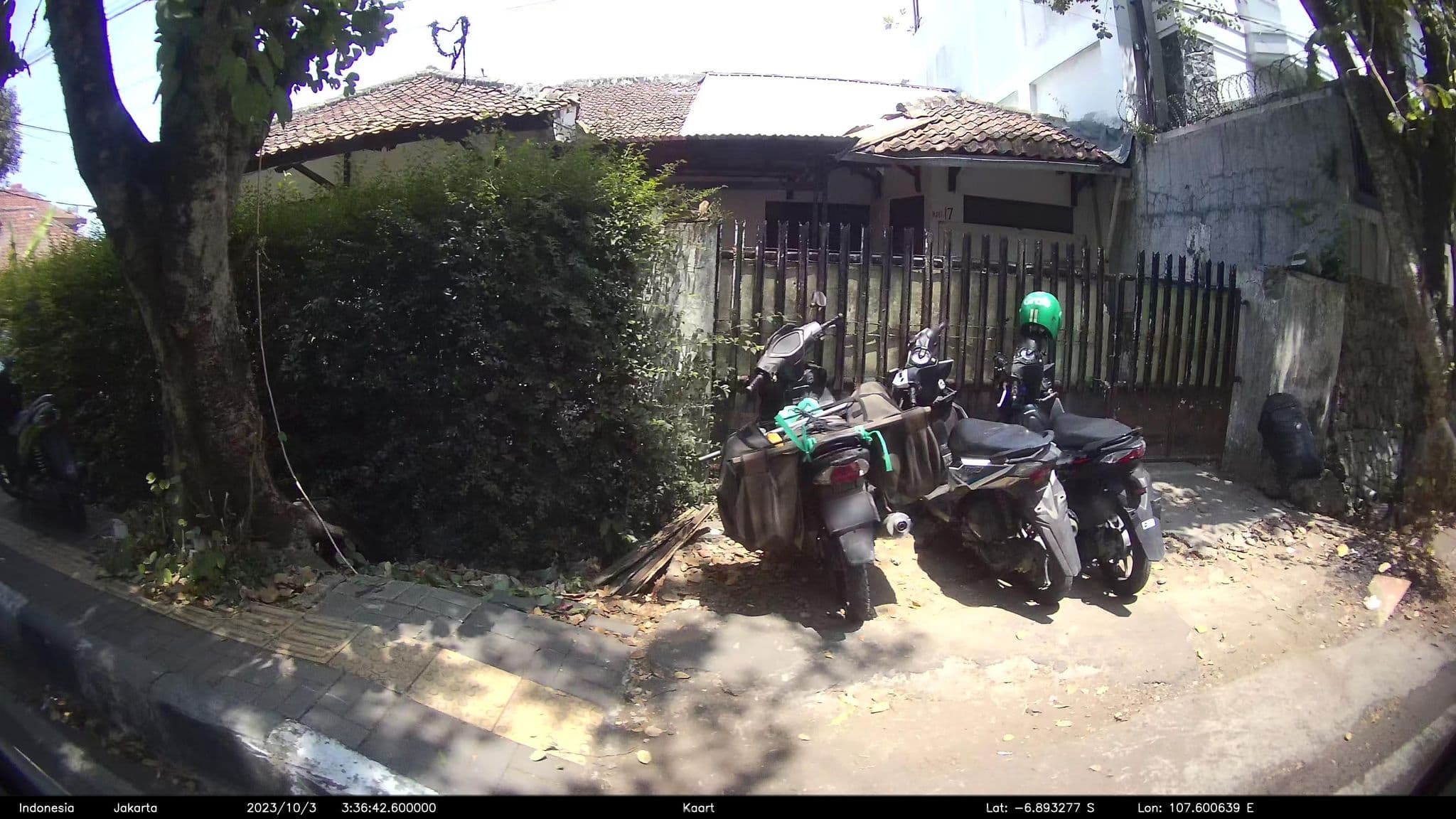 Street view near Kosan Panca Tunggal 20, Bandung — © kaart_1 (CC BY-SA · Mapillary)