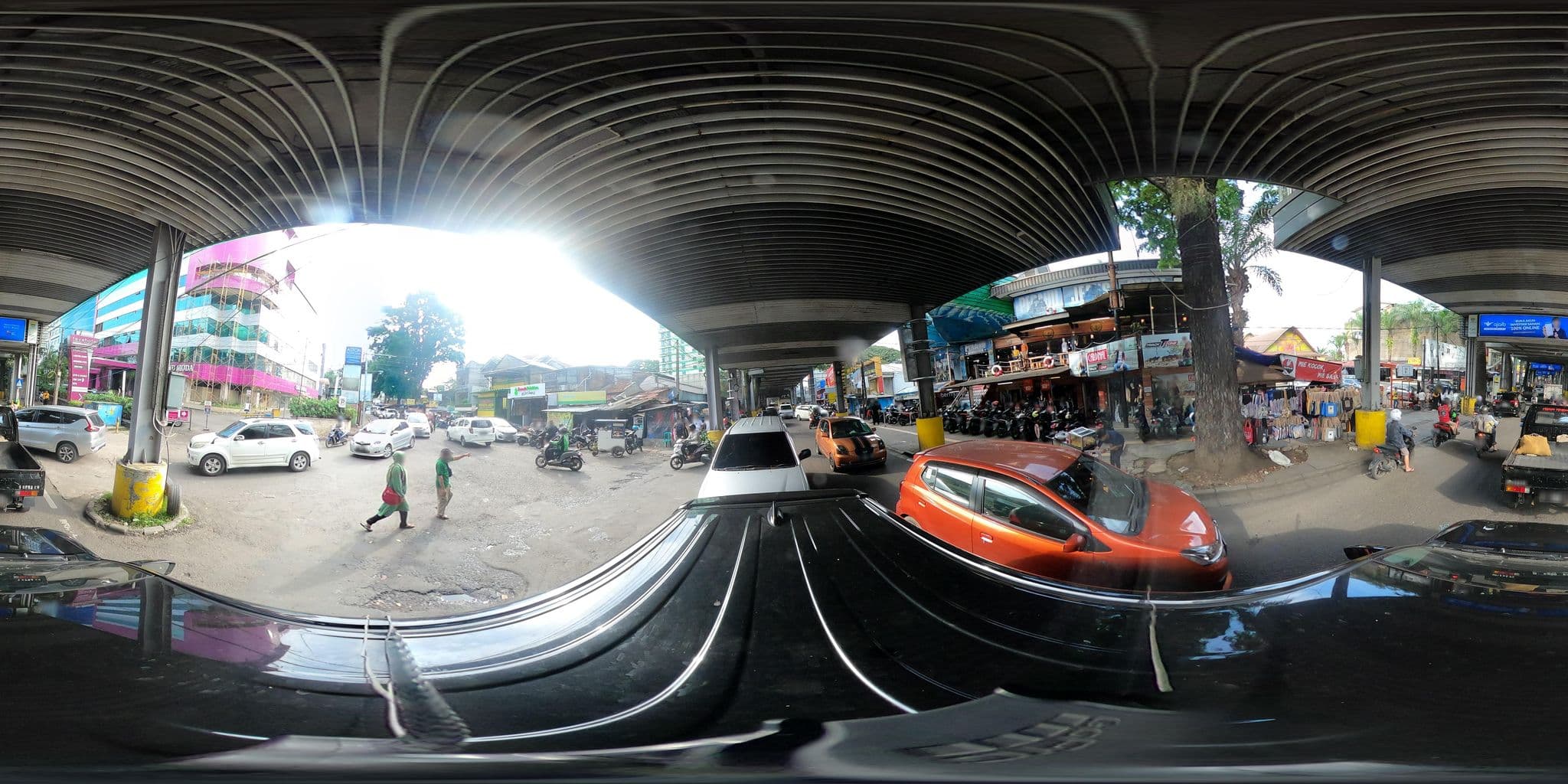 Street view near Vio Hotel Cihampelas, Bandung — © kaart_360 (CC BY-SA · Mapillary)