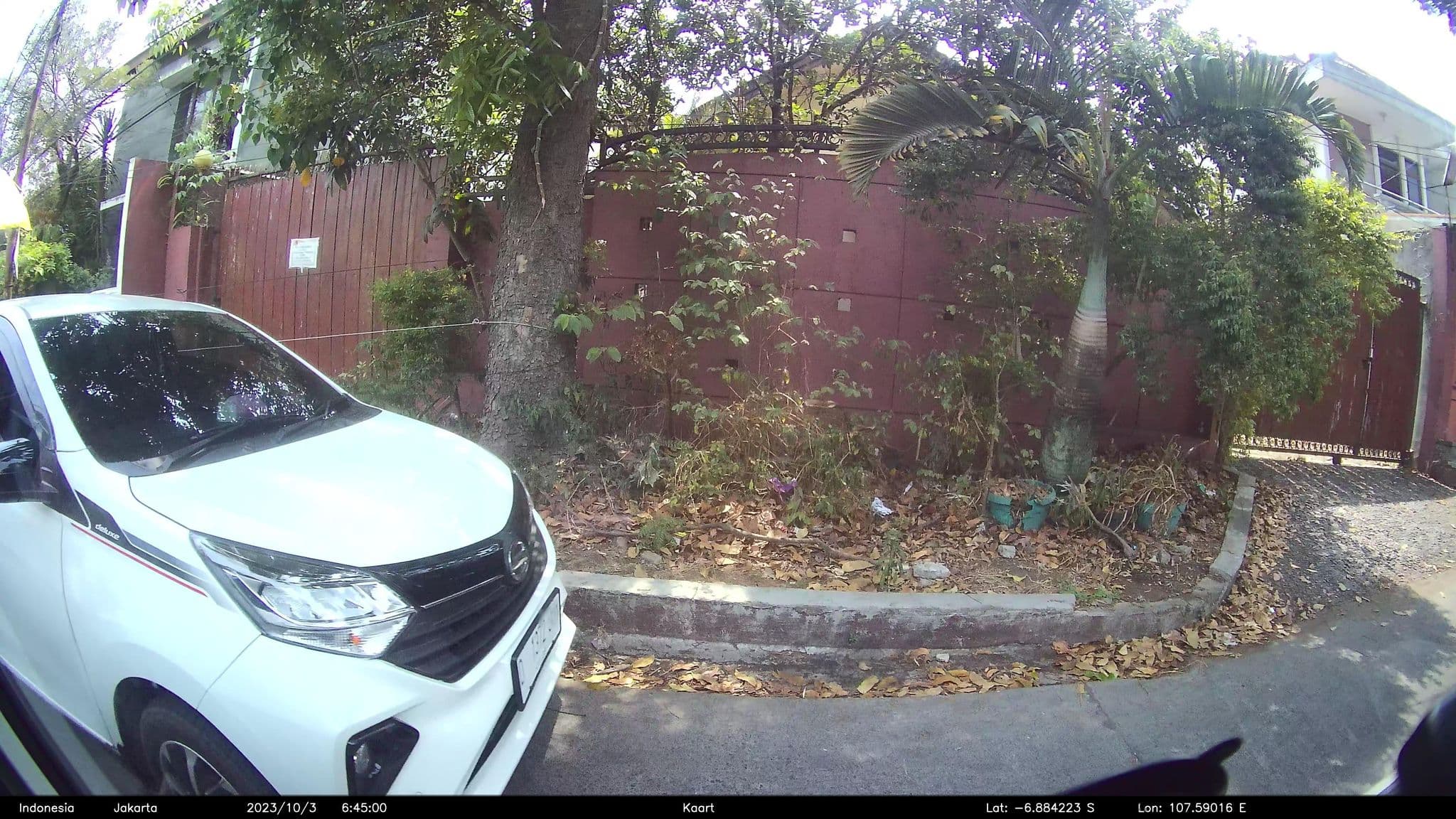 Street view near Airy Eco Pasteur Cipedes Tengah 195 Bandung, Bandung — © kaart5 (CC BY-SA · Mapillary)