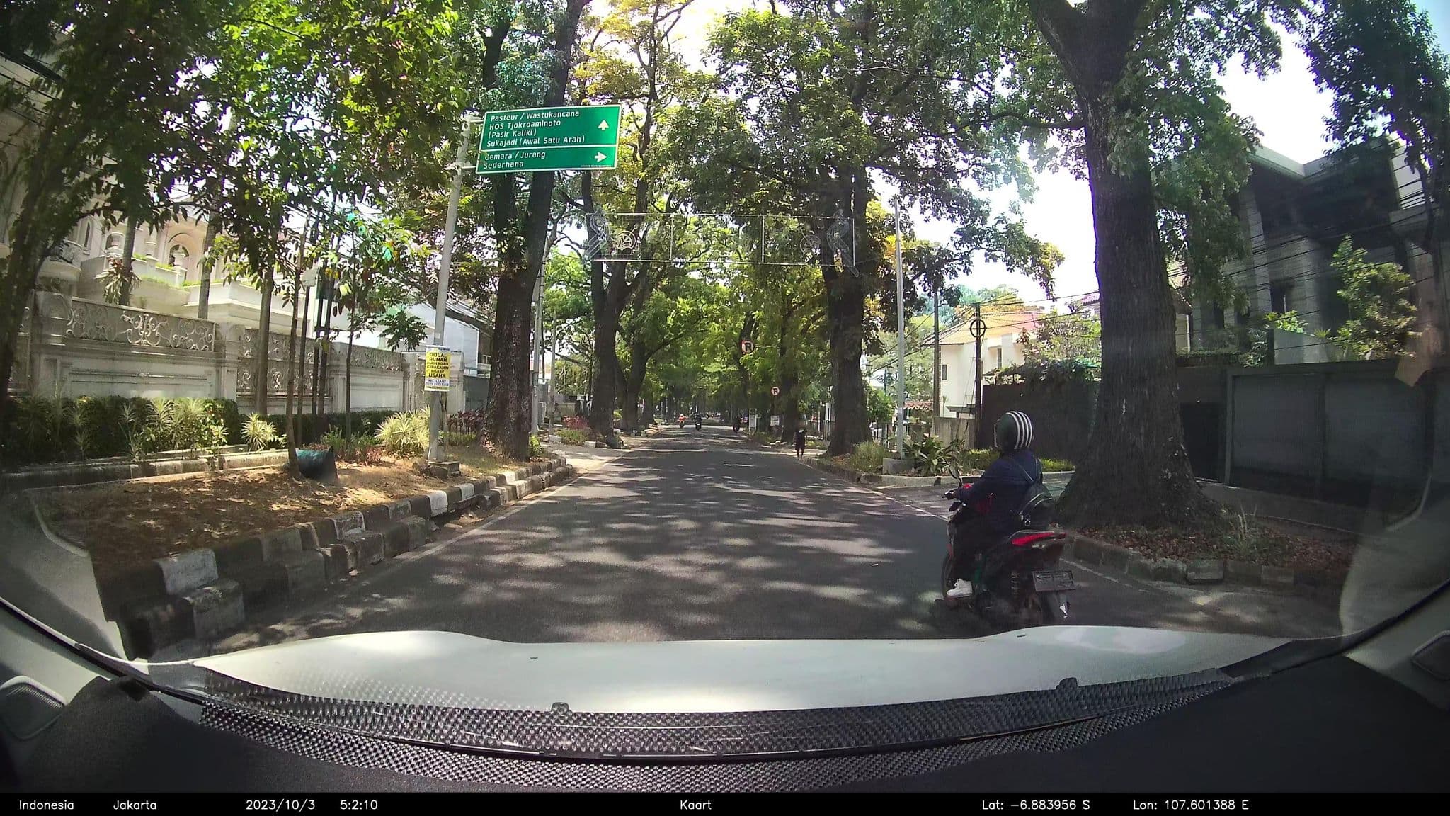 Street view near Nalendra, Bandung — © kaart5 (CC BY-SA · Mapillary)
