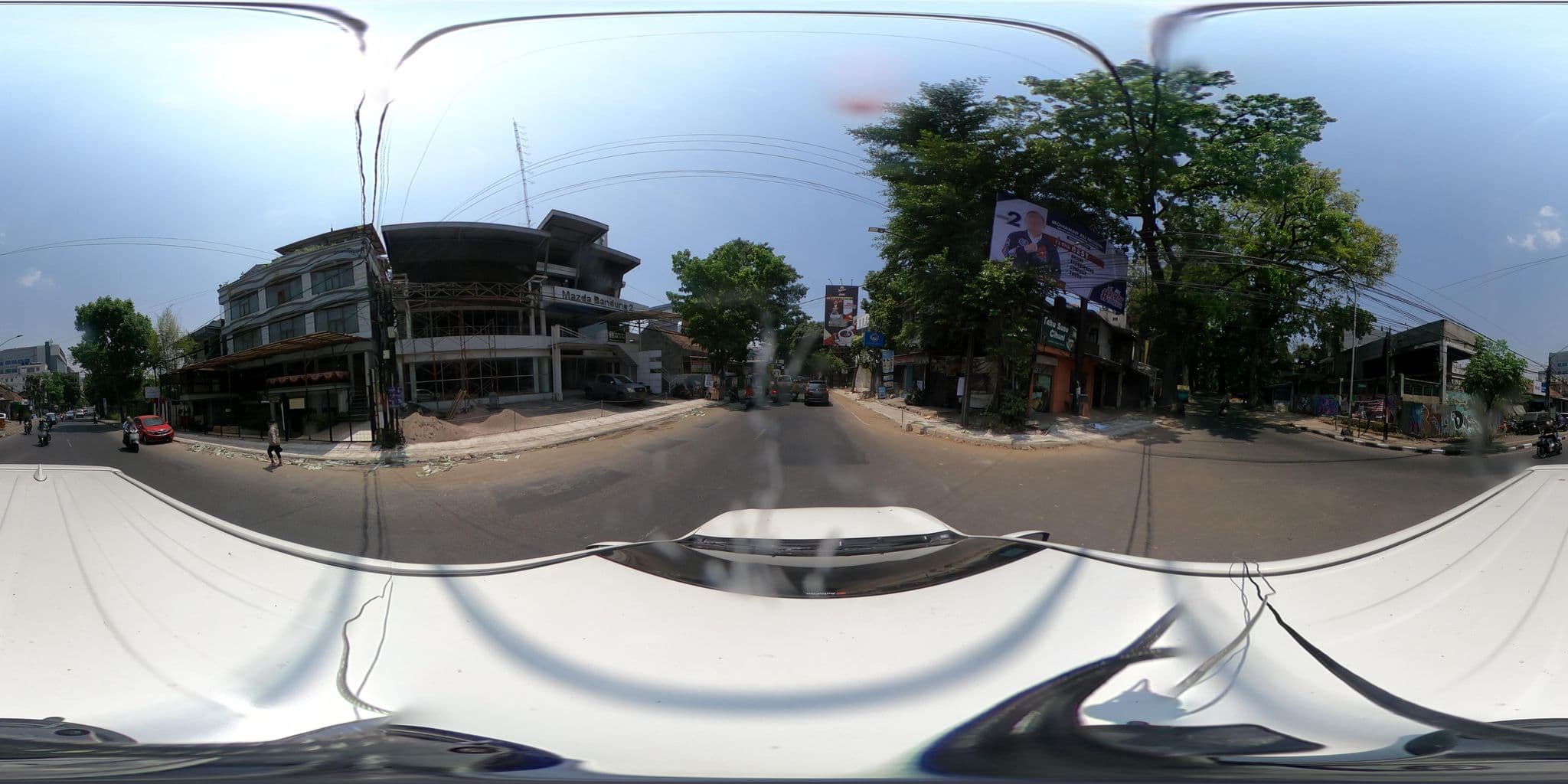 Street view near Puri Cengkeh (Clove Inn), Bandung — © kaart5 (CC BY-SA · Mapillary)